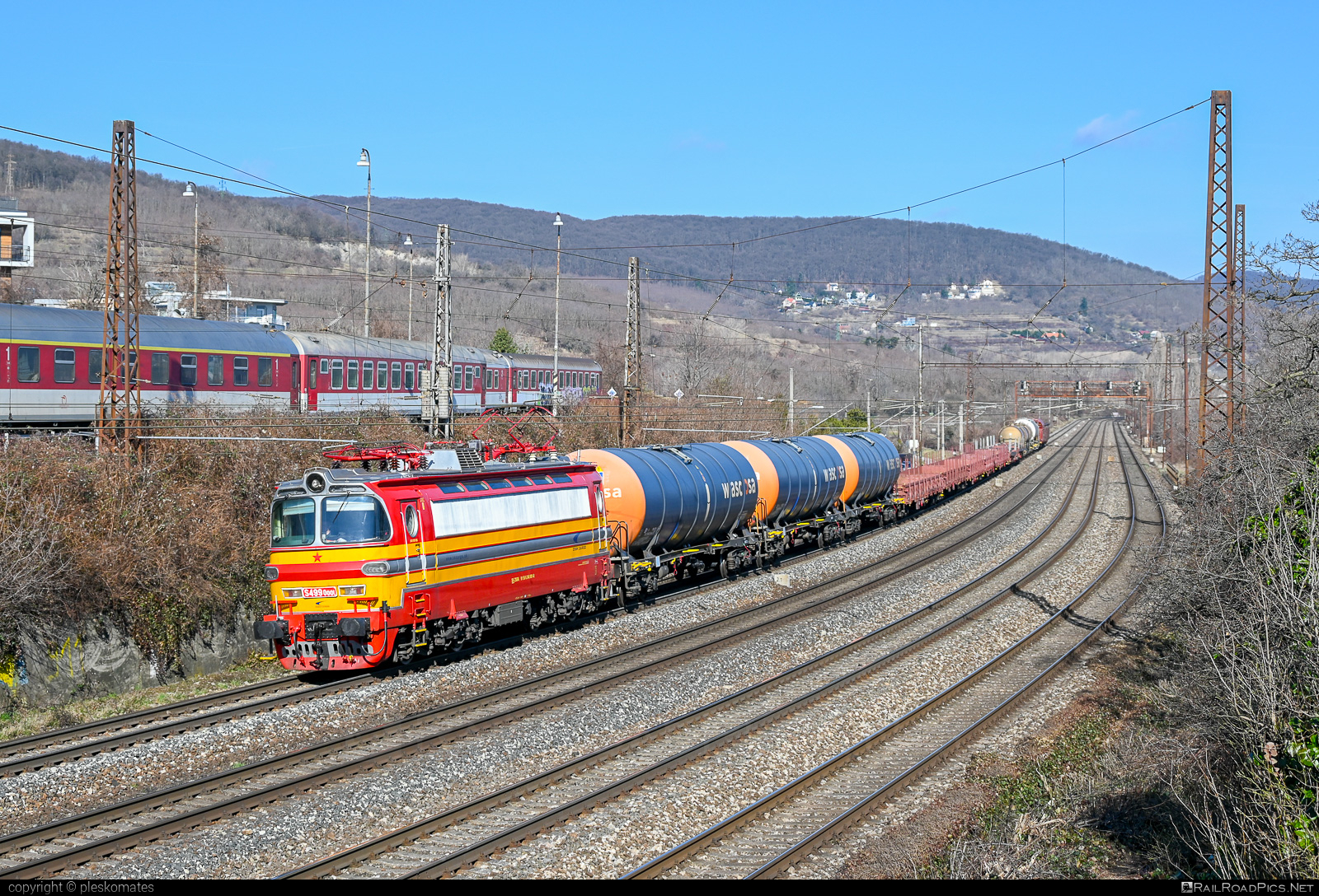 Škoda 47E - S4990001 operated by Železničná Spoločnost' Cargo Slovakia a.s. #ZeleznicnaSpolocnostCargoSlovakia #ZeleznicnaSpolocnostSlovensko #laminatka #locomotive240 #mixofcargo #skoda #skoda47e #zssk #zsskcargo