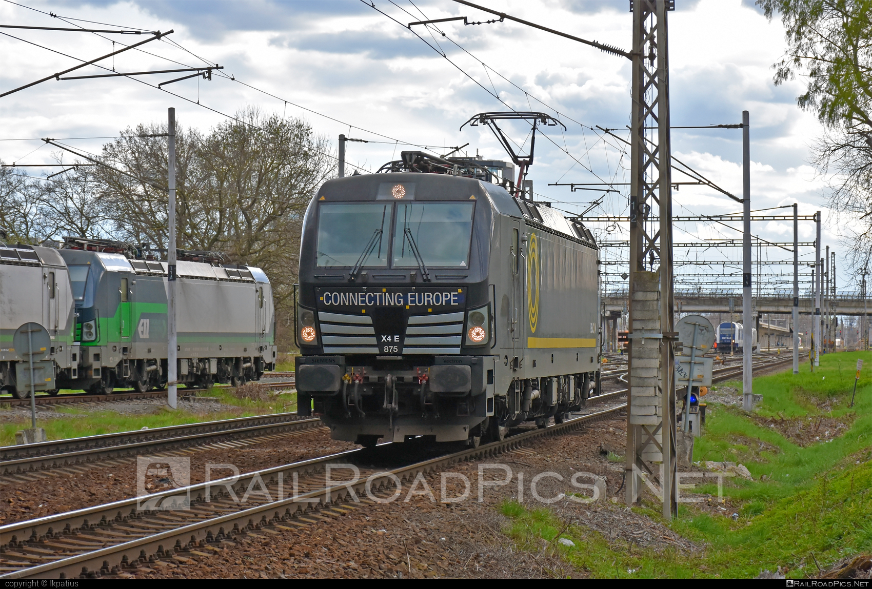 Siemens Vectron AC - 193 875 operated by ecco-rail GmbH #beaconrailleasing #beaconrailleasinglimited #brll #eccorail #eccorailgmbh #siemens #siemensVectron #siemensVectronAC #vectron #vectronAC