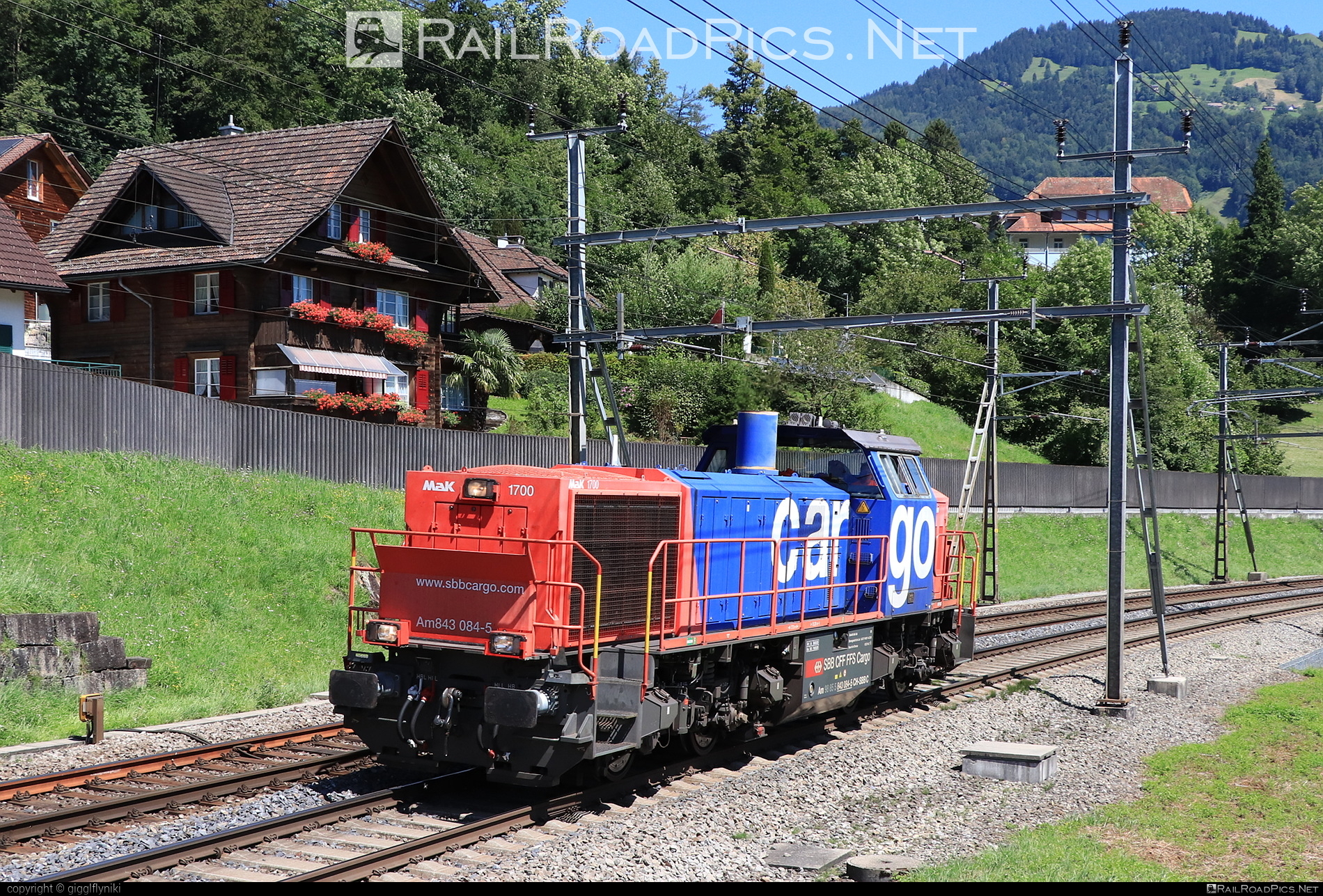 SBB Class AM 843 - 843 084-5 operated by Schweizerische Bundesbahnen SBB Cargo AG #SchweizerischeBundesbahnen #SchweizerischeBundesbahnenCargo #am843 #sbb #sbbClassAm843 #sbbc #vosslohAm843