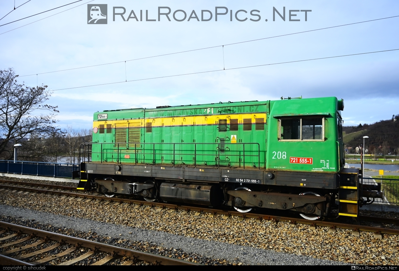 ČKD T 458.1 (721) - 721 555-1 operated by Moravská železnični s.r.o. #ckd #ckd721 #ckdt4581 #locomotive721 #locomotivet4581 #moz #velkyhektor