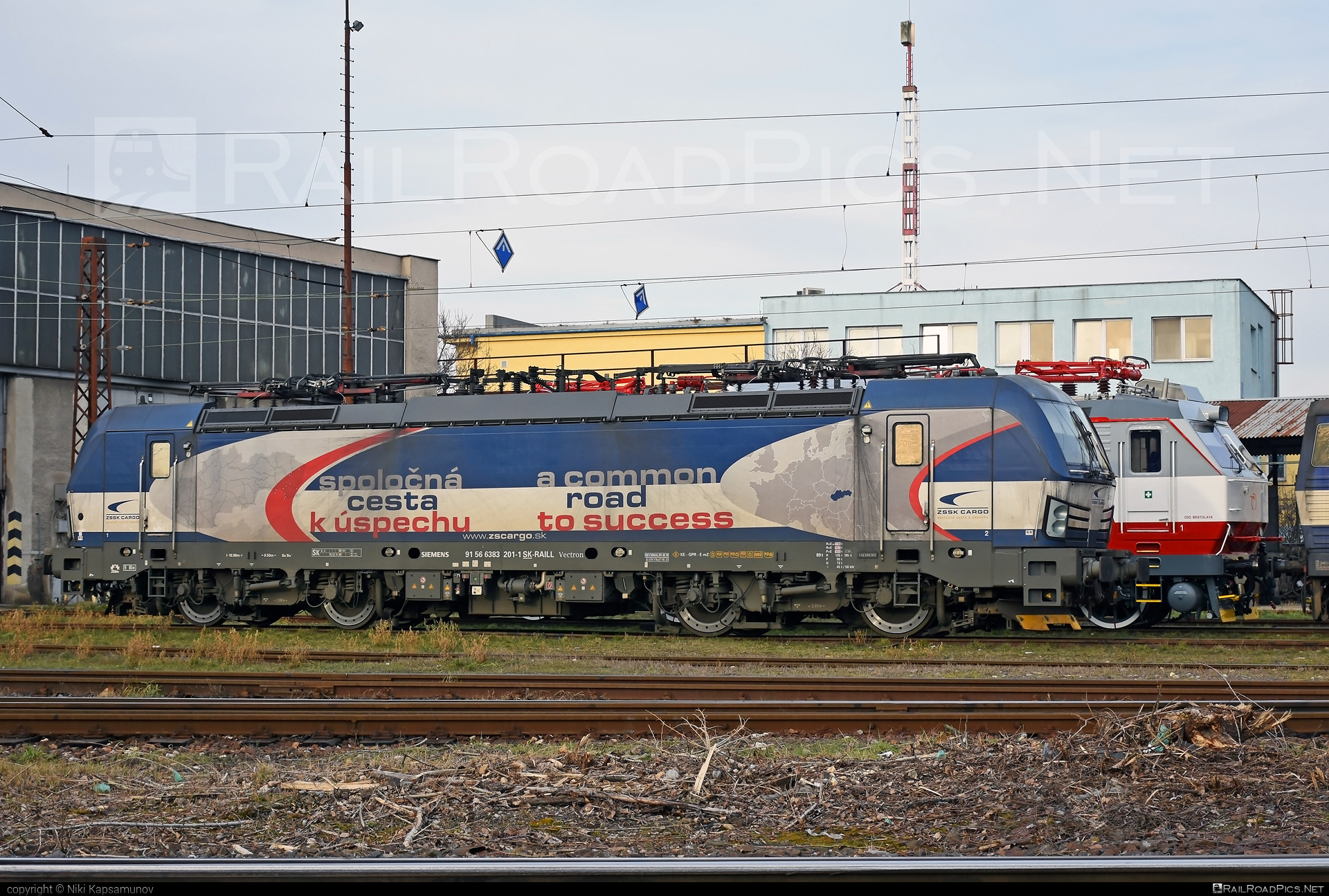 Siemens Vectron MS - 383 201-1 operated by Železničná Spoločnost' Cargo Slovakia a.s. #RollingStockLease #RollingStockLeaseSro #ZeleznicnaSpolocnostCargoSlovakia #raill #siemens #siemensvectron #siemensvectronms #vectron #vectronms #zsskcargo