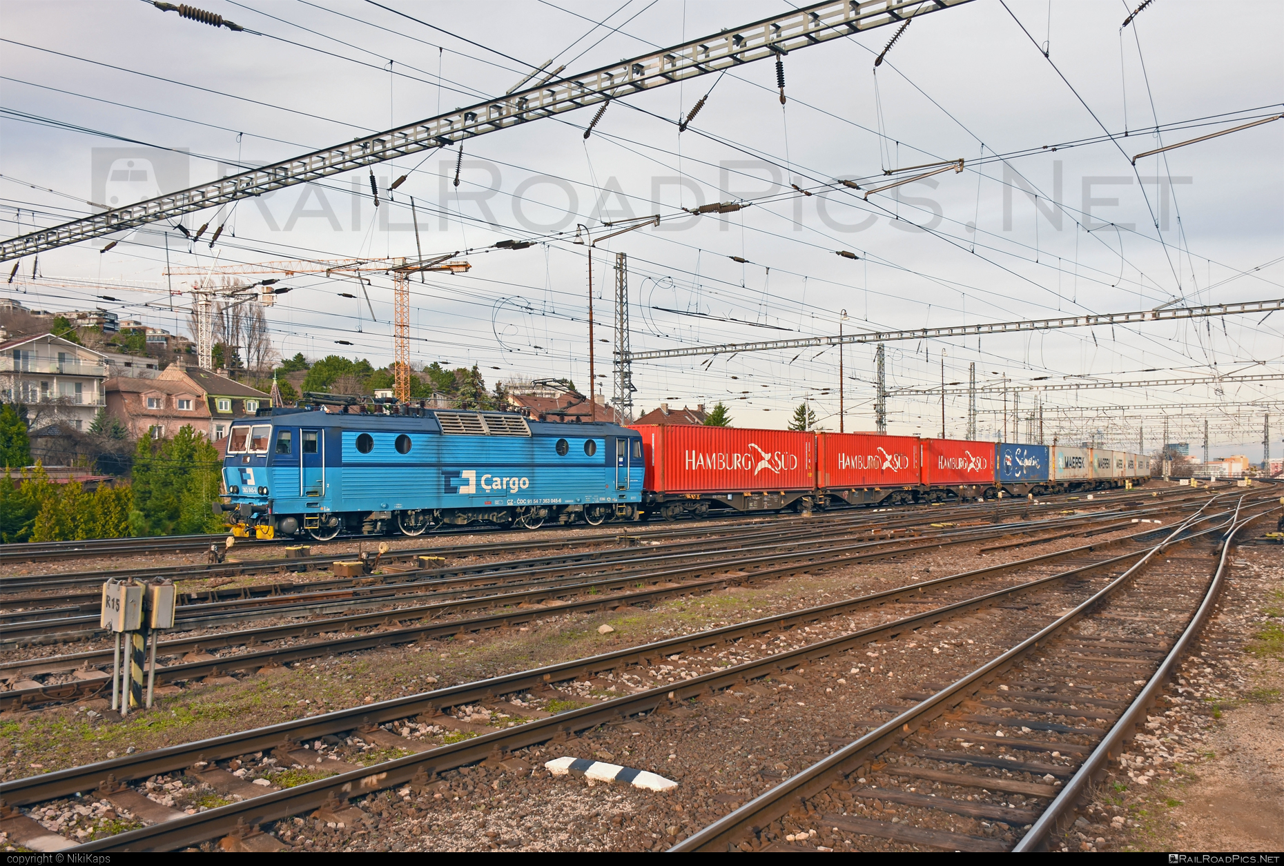Škoda 69E - 363 045-6 operated by ČD Cargo, a.s. #cdcargo #container #es4991 #eso #flatwagon #hamburgsud #locomotive363 #maersk #skoda #skoda69e