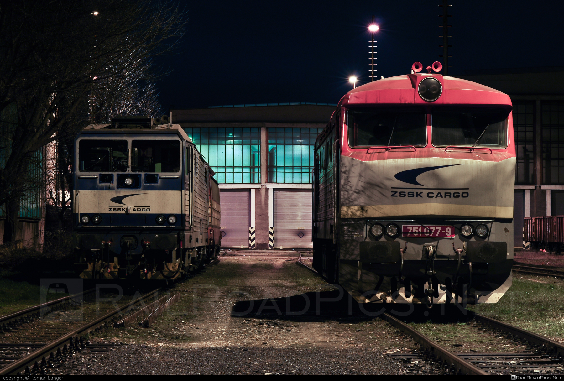 ČKD T 478.1 (751) - 751 077-9 operated by Železničná Spoločnost' Cargo Slovakia a.s. #ZeleznicnaSpolocnostCargoSlovakia #bardotka #ckd #ckd4781 #ckd751 #ckdt4781 #zamracena #zsskcargo