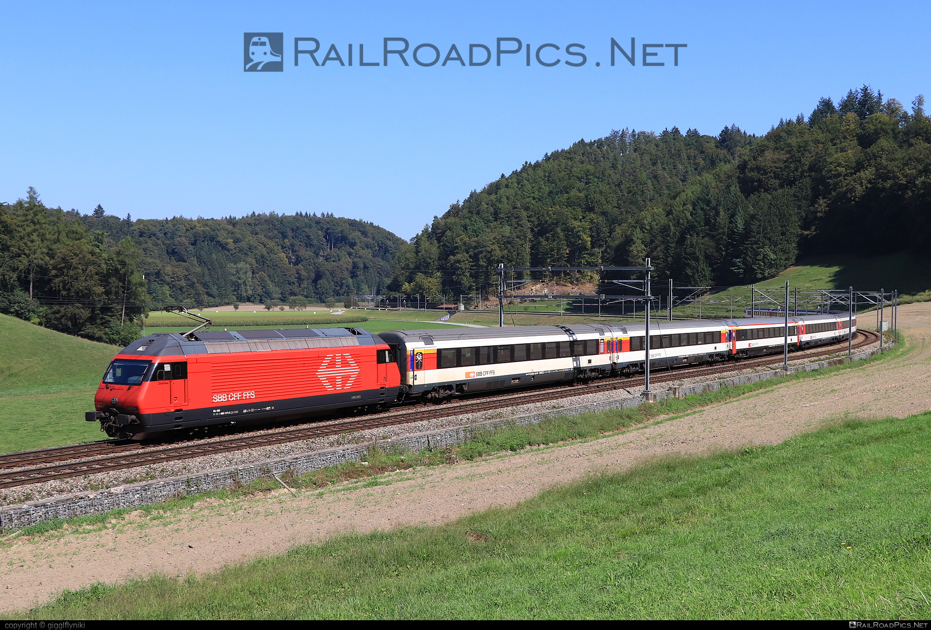 460 117 - SBB Class Re 460 operated by Schweizerische Bundesbahnen 