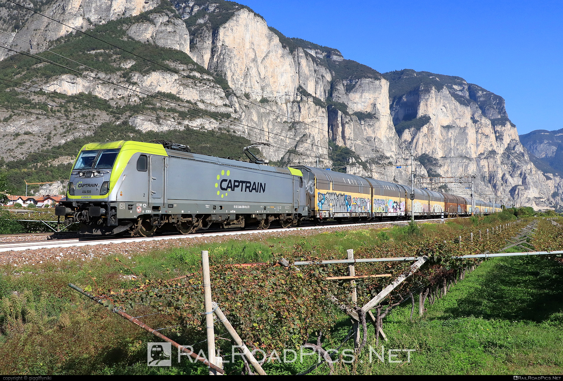 494 509 - Bombardier TRAXX F140 DC3 operated by CAPTRAIN ITALIA