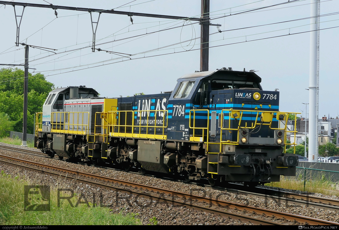7784 - NMBS/SNCB Class 77 operated by Lineas SA/NV taken by