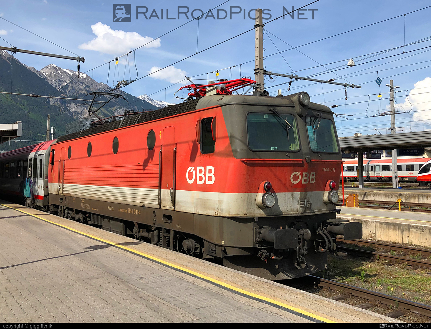 1144 011 - ÖBB Class 1144 operated by Österreichische Bundesbahnen - # ...