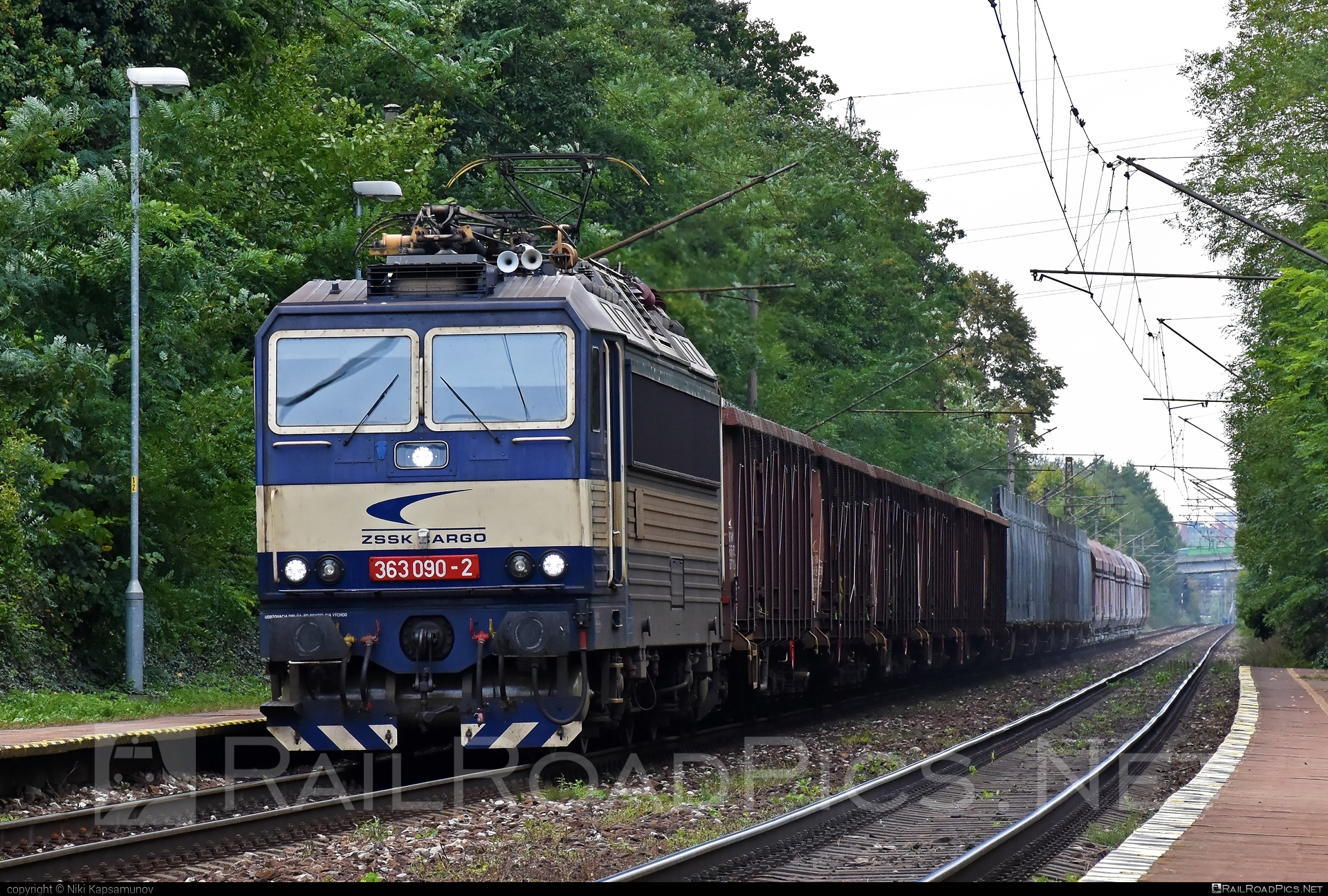 Škoda 69E - 363 090-2 operated by Železničná Spoločnost' Cargo Slovakia a.s. #ZeleznicnaSpolocnostCargoSlovakia #es4991 #eso #locomotive363 #mixofcargo #openwagon #skoda #skoda69e #zsskcargo