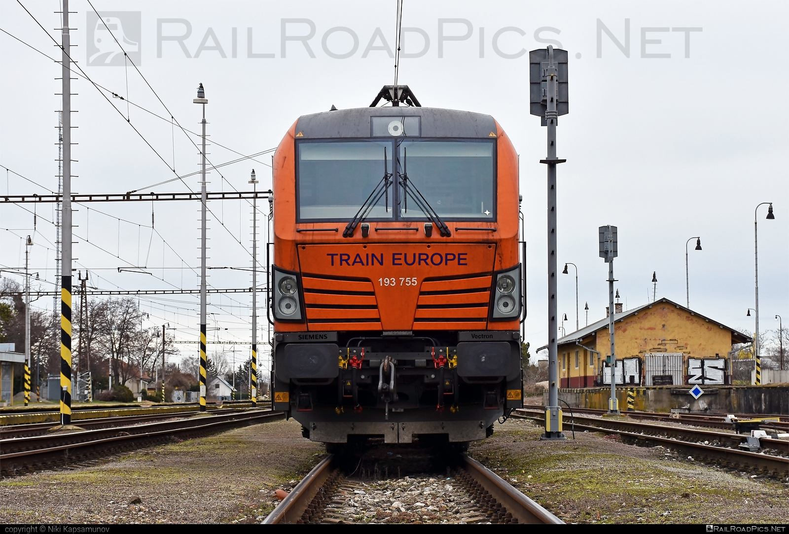 Siemens Vectron MS - 193 755 operated by LOKORAIL, a.s. #ell #ellgermany #eloc #europeanlocomotiveleasing #lokorail #lrl #siemens #siemensvectron #siemensvectronms #traineurope #vectron #vectronms