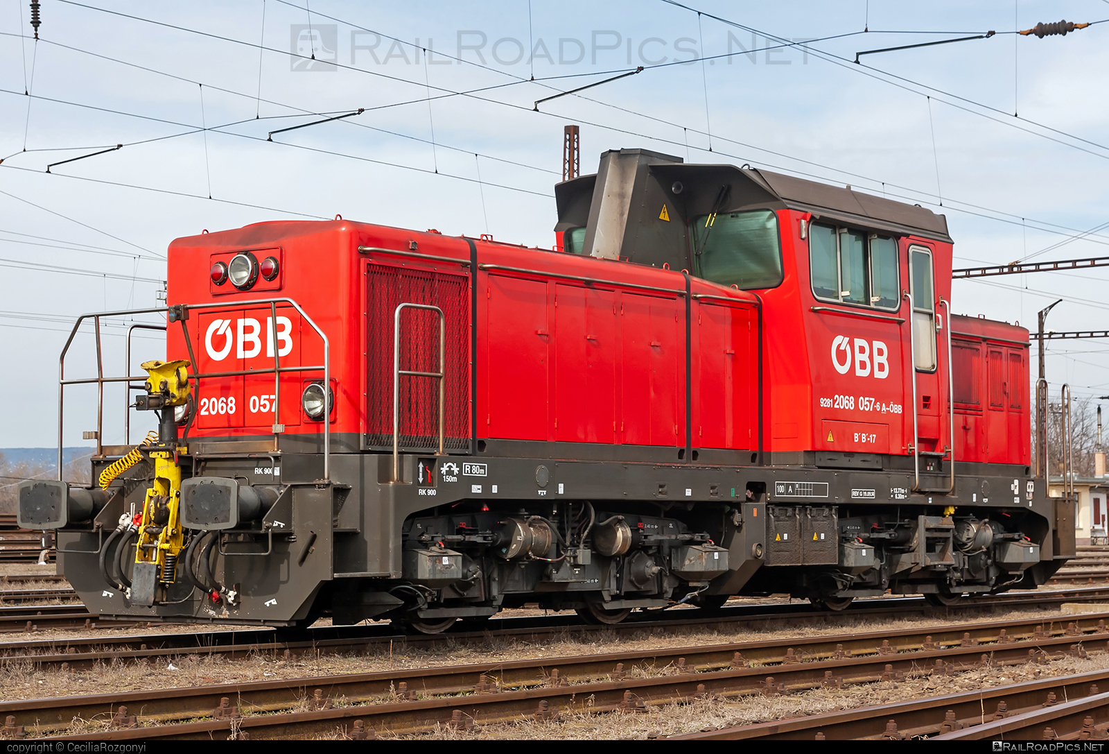 Jenbacher 2068 - 2068 057 operated by Rail Cargo Hungaria ZRt. #flusterlok #jenbacher #jenbacher2068 #obb #obb2068 #obbClass2068 #osterreichischebundesbahnen