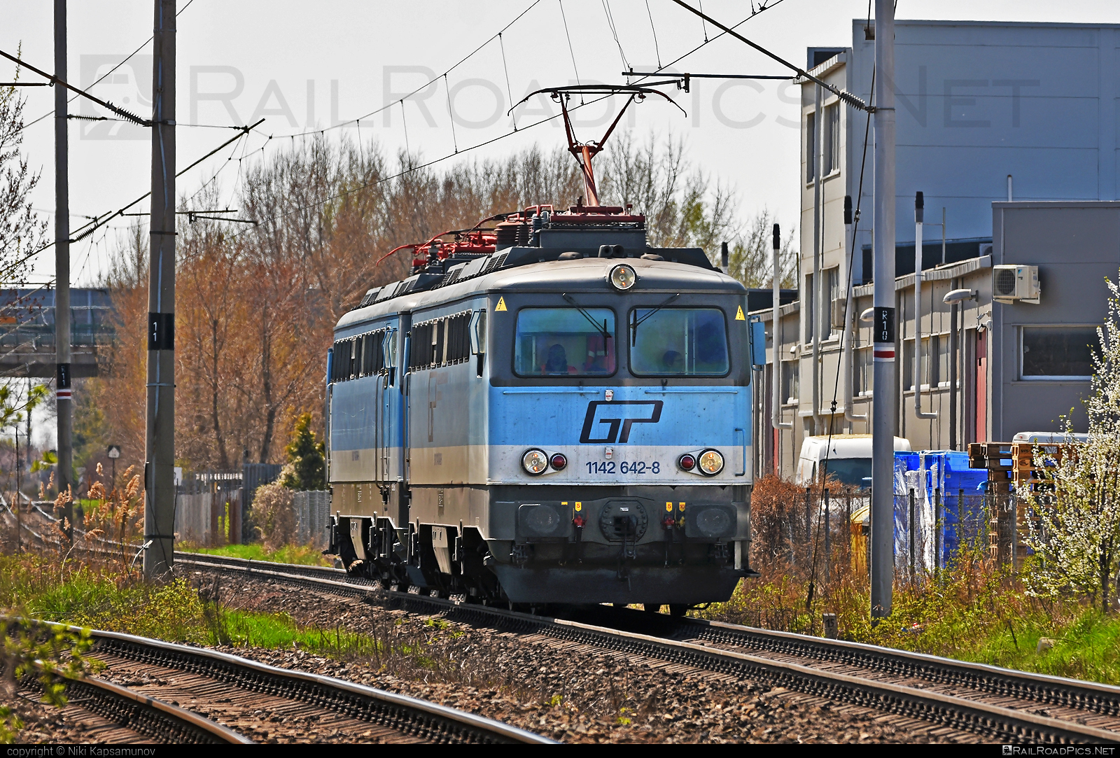 SGP 1142 - 1142 642-8 operated by Grampetcargo Austria #GrampetcargoAustria #gca #grampetcargo #obb1142 #obbClass1142 #sgp #sgp1142 #simmeringgrazpauker