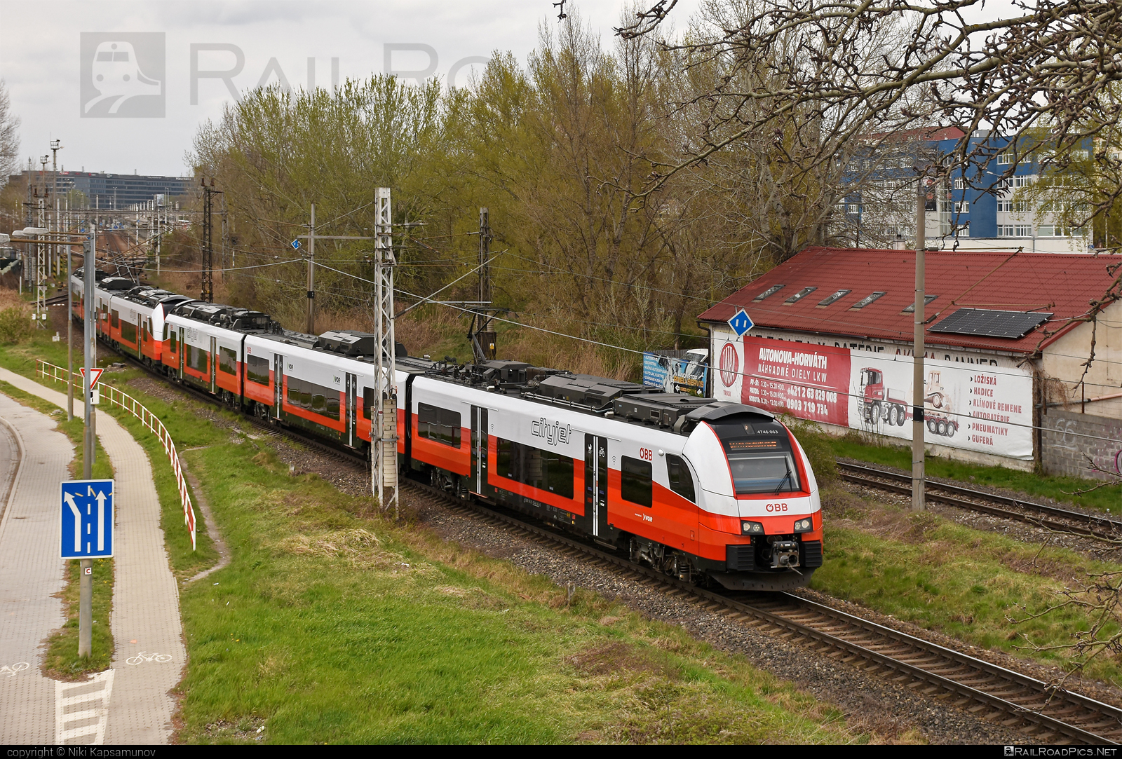 Siemens Desiro ML - 4746 063 operated by Österreichische Bundesbahnen #cityjet #desiro #desiroml #obb #obbcityjet #osterreichischebundesbahnen #siemens #siemensdesiro #siemensdesiroml