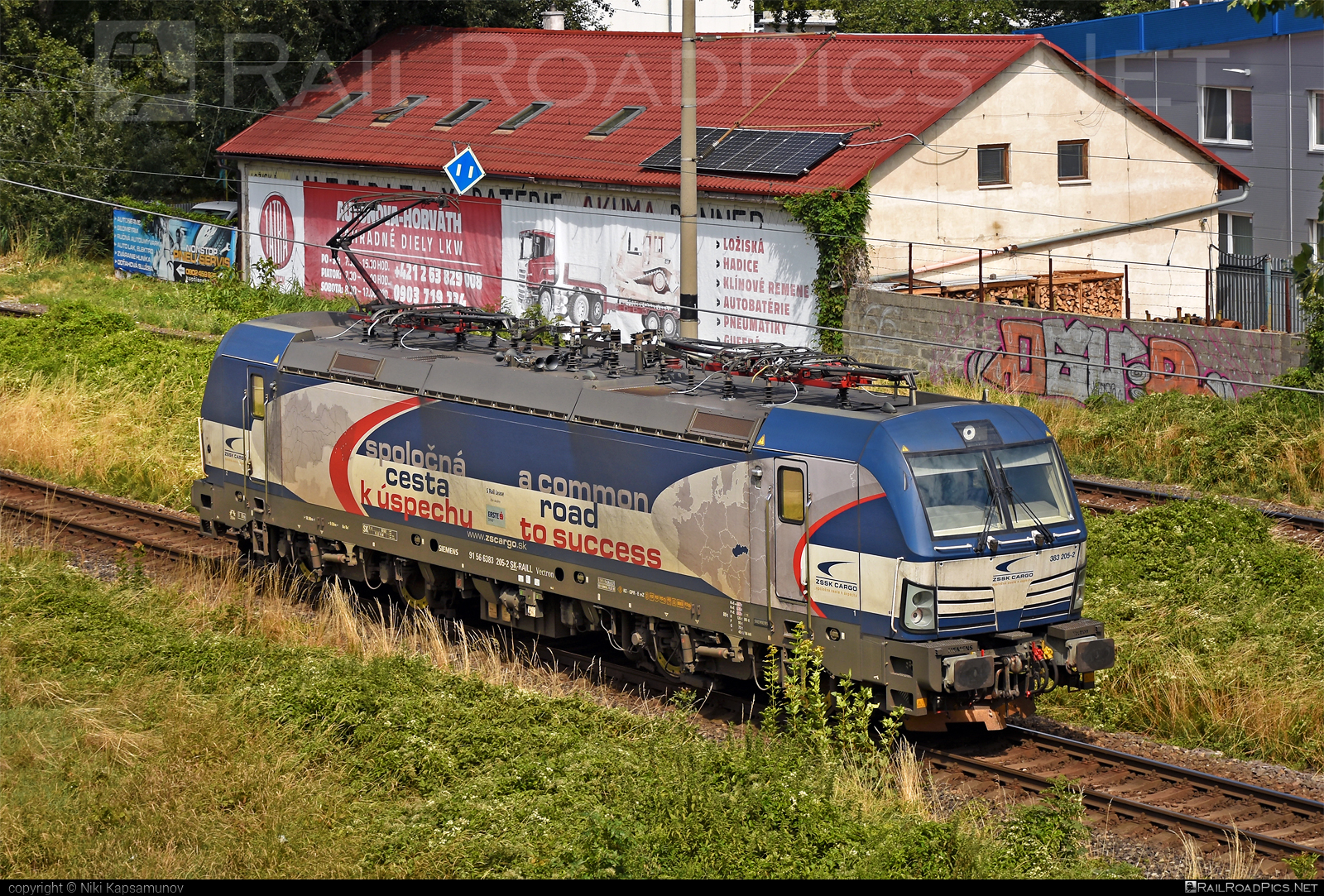 Siemens Vectron MS - 383 205-2 operated by Železničná Spoločnost' Cargo Slovakia a.s. #RollingStockLease #RollingStockLeaseSro #ZeleznicnaSpolocnostCargoSlovakia #raill #siemens #siemensvectron #siemensvectronms #vectron #vectronms #zsskcargo