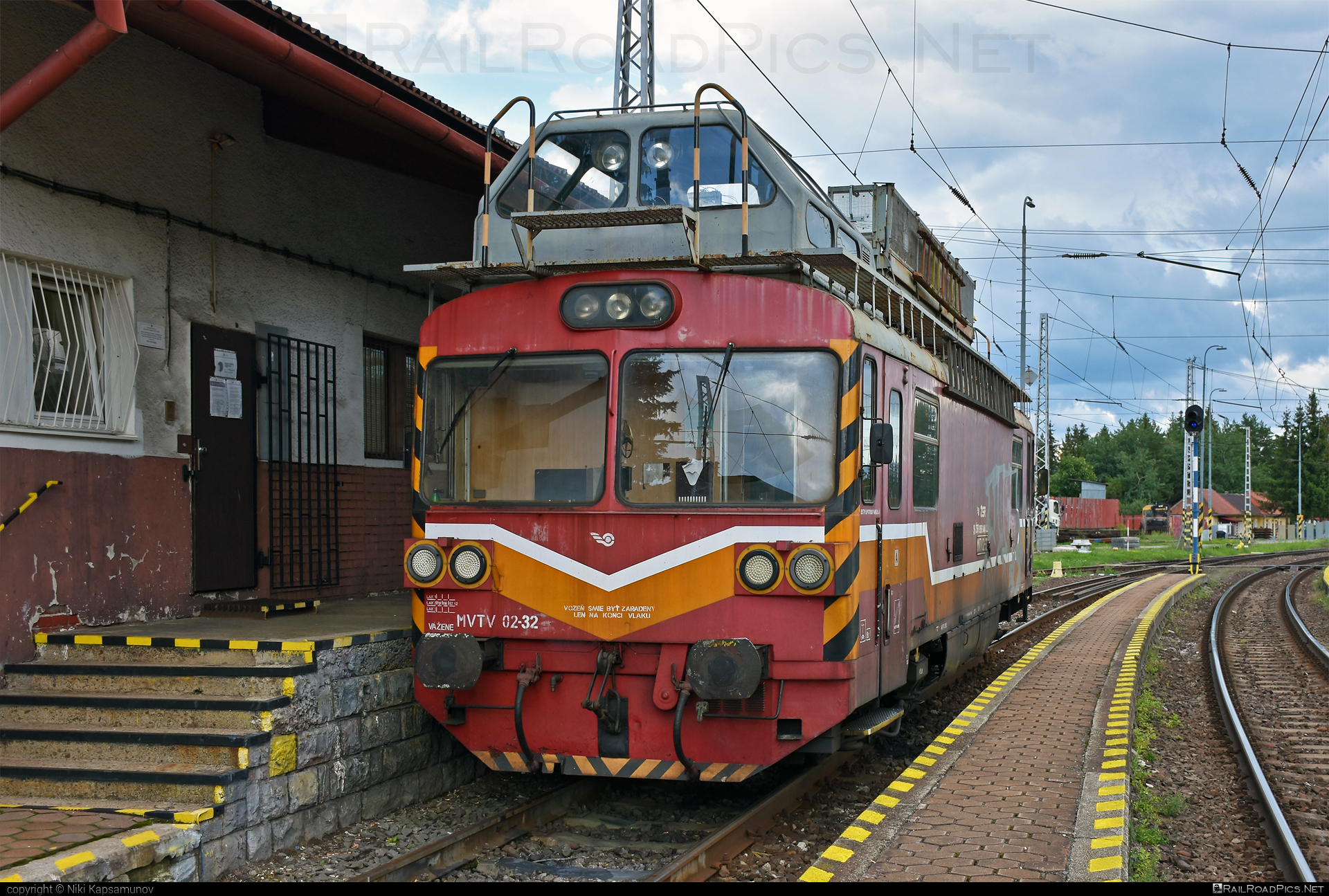 Vagónka Studénka MVTV 02 - MVTV 02-32 operated by Železnice Slovenskej Republiky #locomotivemvtv #mvtv02 #mvtv2 #vagonkastudenka #zelezniceslovenskejrepubliky #zsr