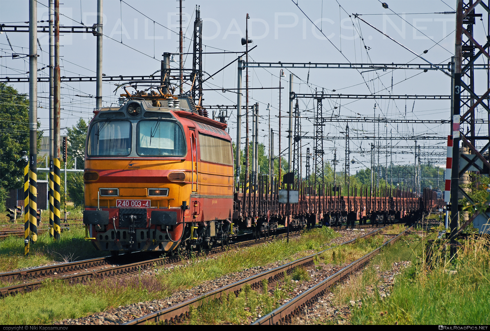 Škoda 47E - 240 003-4 operated by Železničná Spoločnost' Cargo Slovakia a.s. #ZeleznicnaSpolocnostCargoSlovakia #laminatka #locomotive240 #skoda #skoda47e #zsskcargo