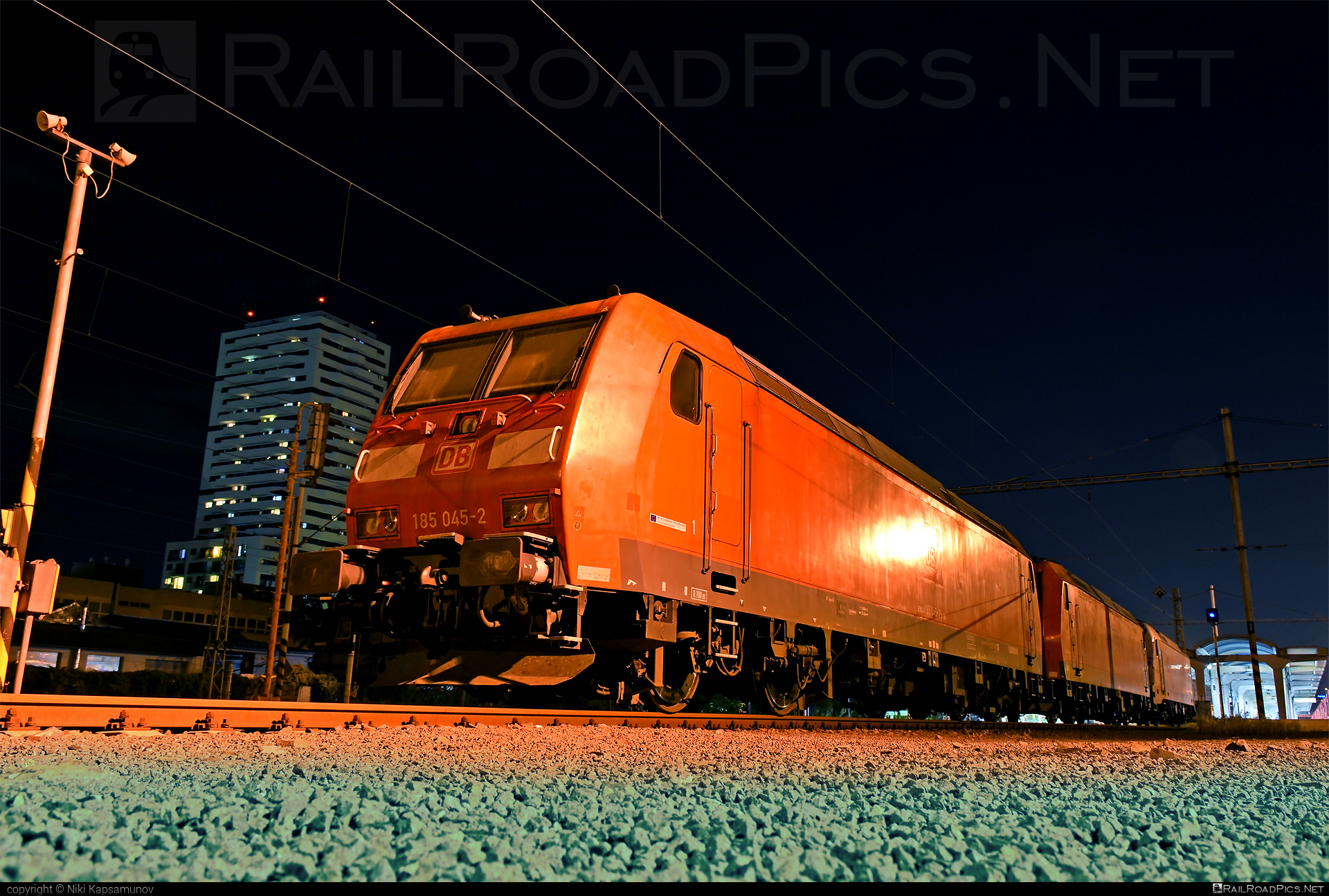 Bombardier TRAXX F140 AC1 - 185 045-2 operated by DB Cargo AG #bombardier #bombardiertraxx #db #dbcargo #dbcargoag #deutschebahn #traxx #traxxf140 #traxxf140ac #traxxf140ac1
