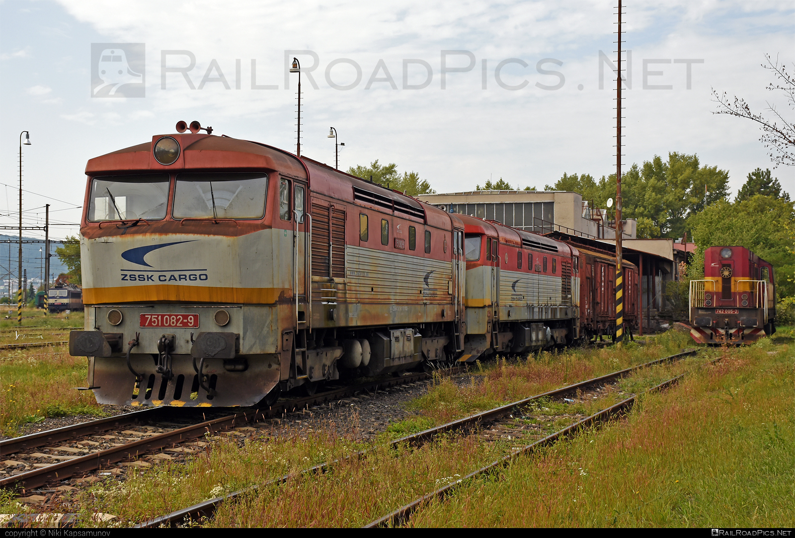 ČKD T 478.1 (751) - 751 082-9 operated by Železničná Spoločnost' Cargo Slovakia a.s. #ZeleznicnaSpolocnostCargoSlovakia #bardotka #ckd #ckd4781 #ckd751 #ckdt4781 #zamracena #zsskcargo