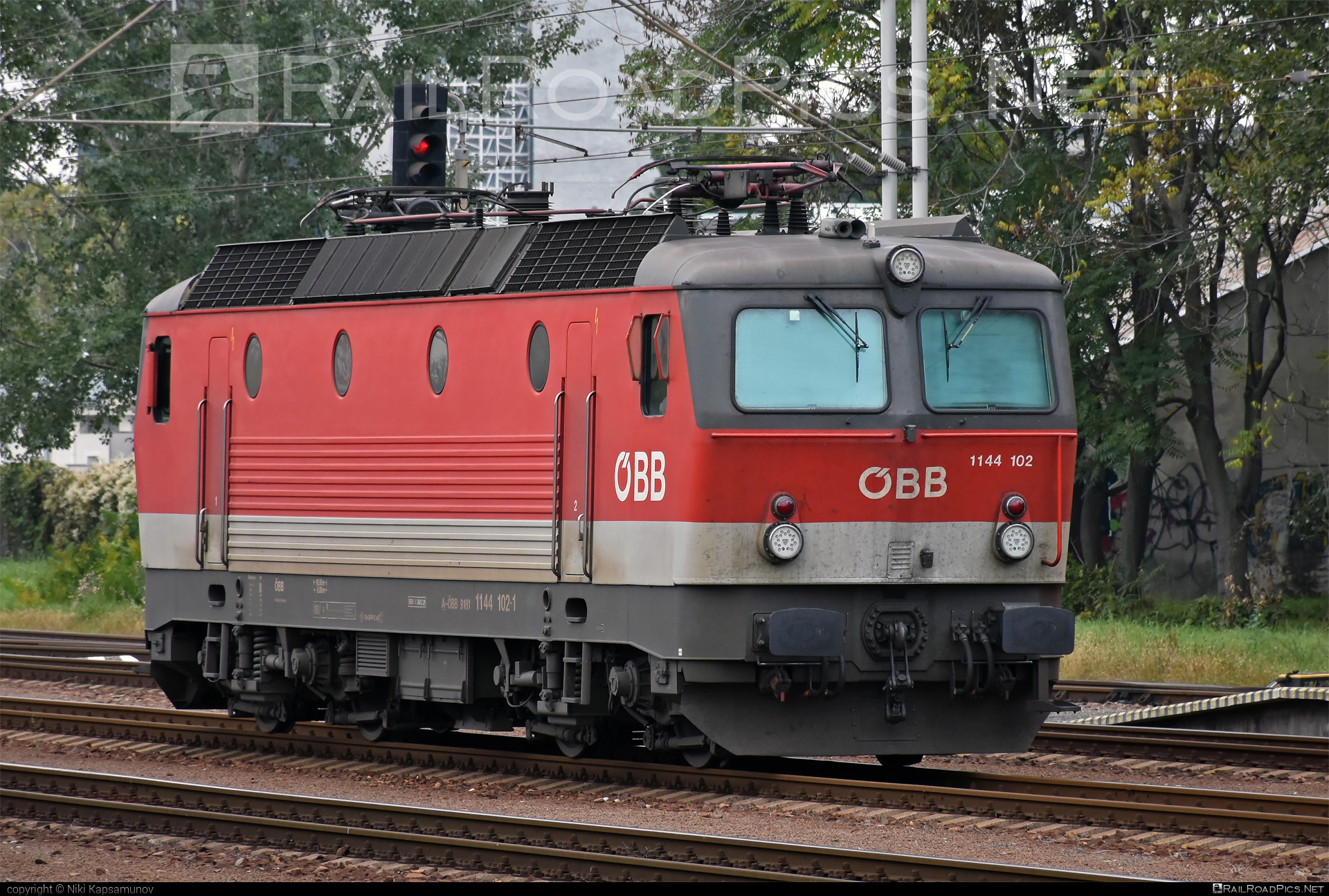 SGP 1144 - 1144 102 operated by Rail Cargo Austria AG #obb #obb1144 #obbClass1144 #osterreichischebundesbahnen #rcw #sgp #sgp1144 #simmeringgrazpauker