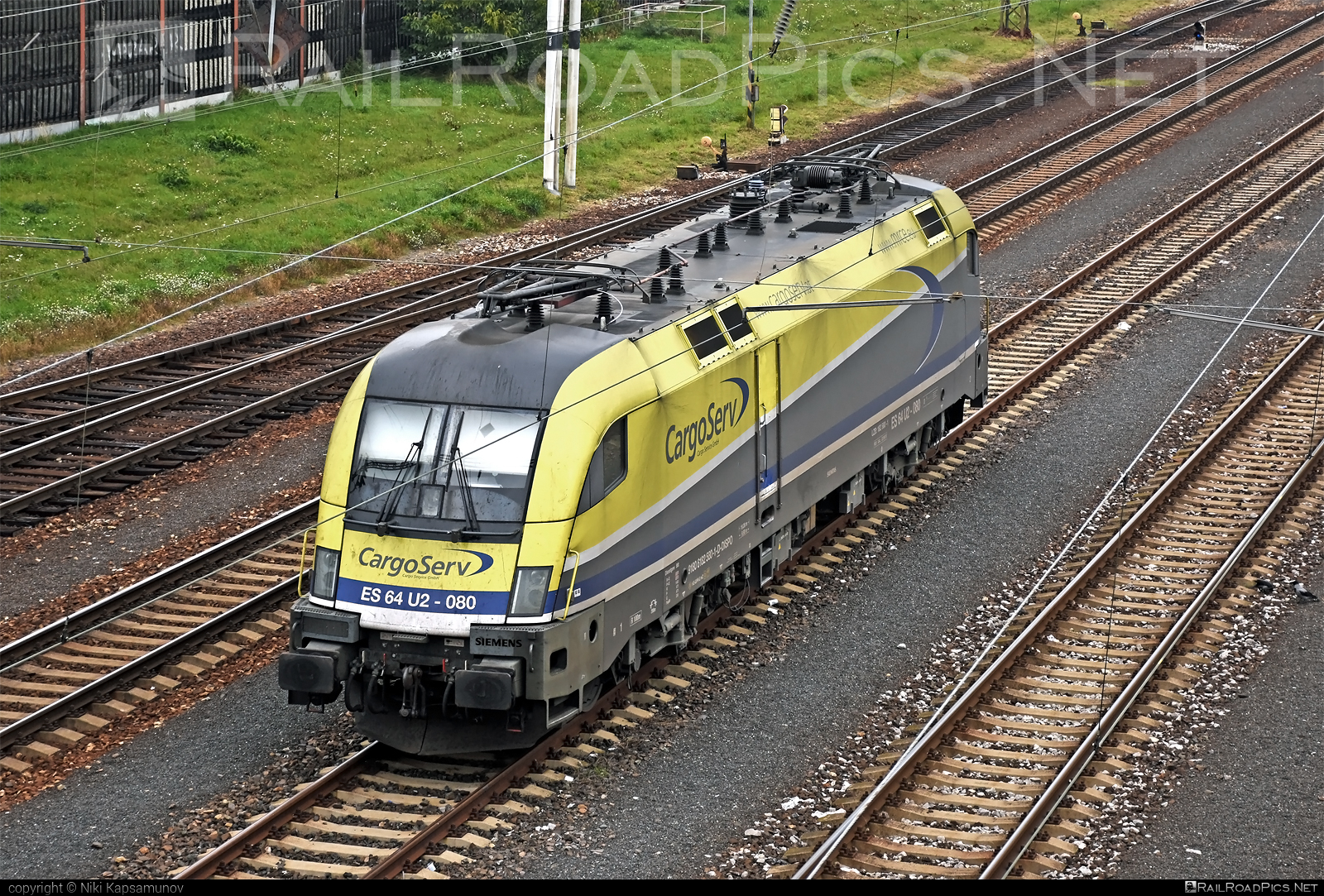 Siemens ES 64 U2 - 182 580-1 operated by CargoServ GmbH #cargoserv #dispolok #es64 #es64u2 #eurosprinter #mitsuirailcapitaleurope #mitsuirailcapitaleuropegmbh #mrce #siemens #siemensEs64 #siemensEs64u2 #siemenstaurus #taurus #tauruslocomotive