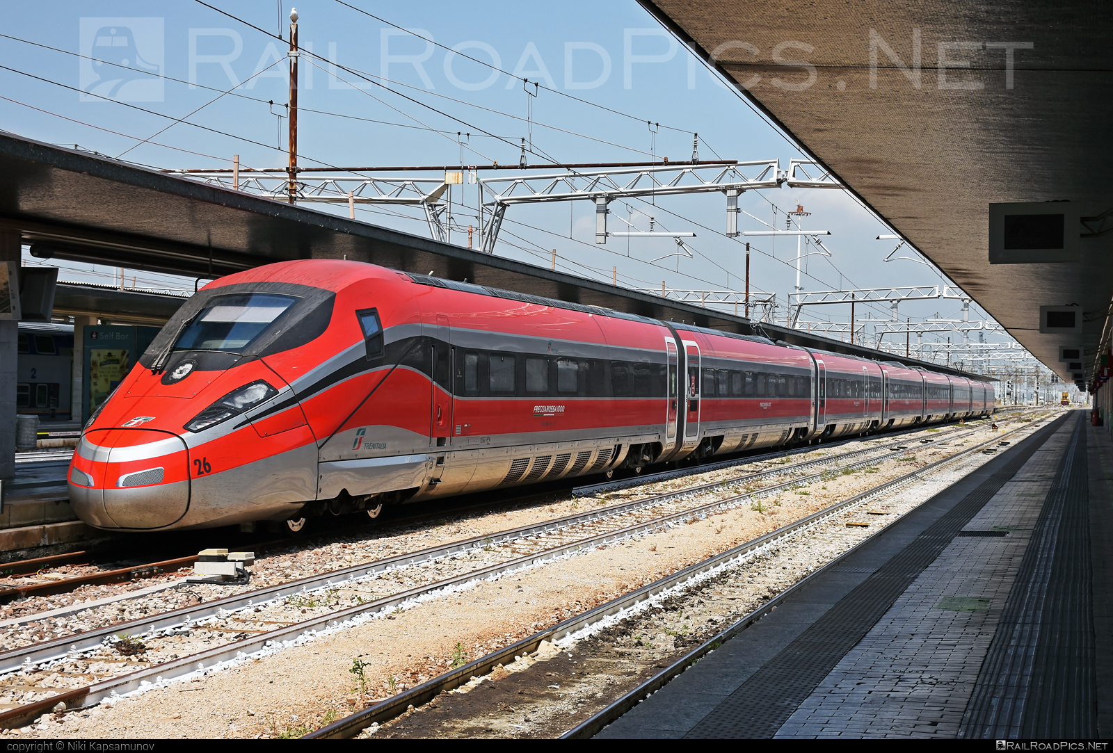 Hitachi Rail Italy / Bombardier ETR.1000 - 400 126-1 operated by Trenitalia S.p.A. #Frecciarossa1000 #HitachiBombardier #HitachiRailItaly #bombardier #etr1000 #ferroviedellostato #frecciarossa #frecciarossa1000 #fs #fsitaliane #hitachi #trenitalia #trenitaliaspa #v300 #v300zefiro #zefiro