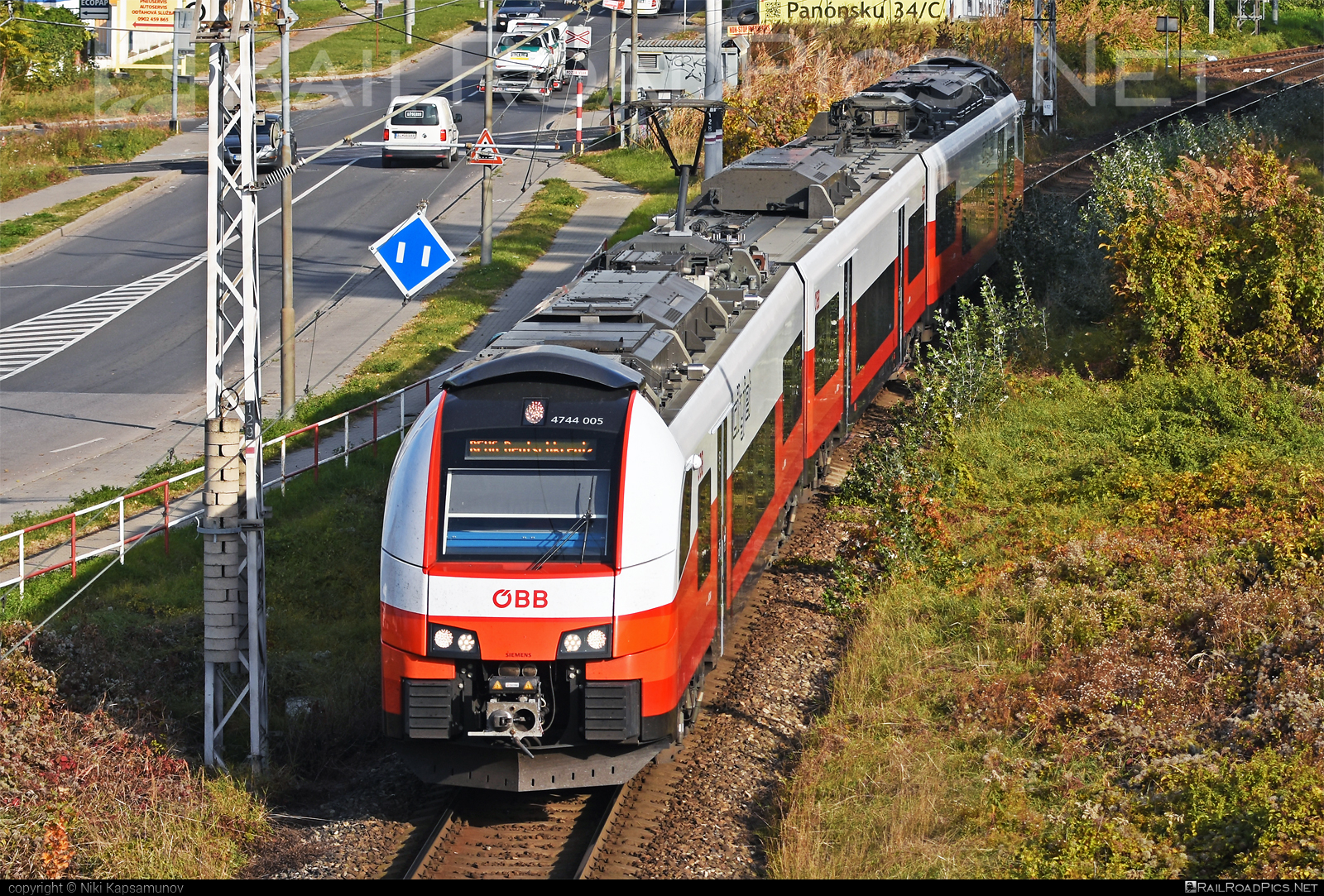 Siemens Desiro ML - 4744 005 operated by Österreichische Bundesbahnen #cityjet #desiro #desiroml #obb #obbcityjet #osterreichischebundesbahnen #siemens #siemensdesiro #siemensdesiroml