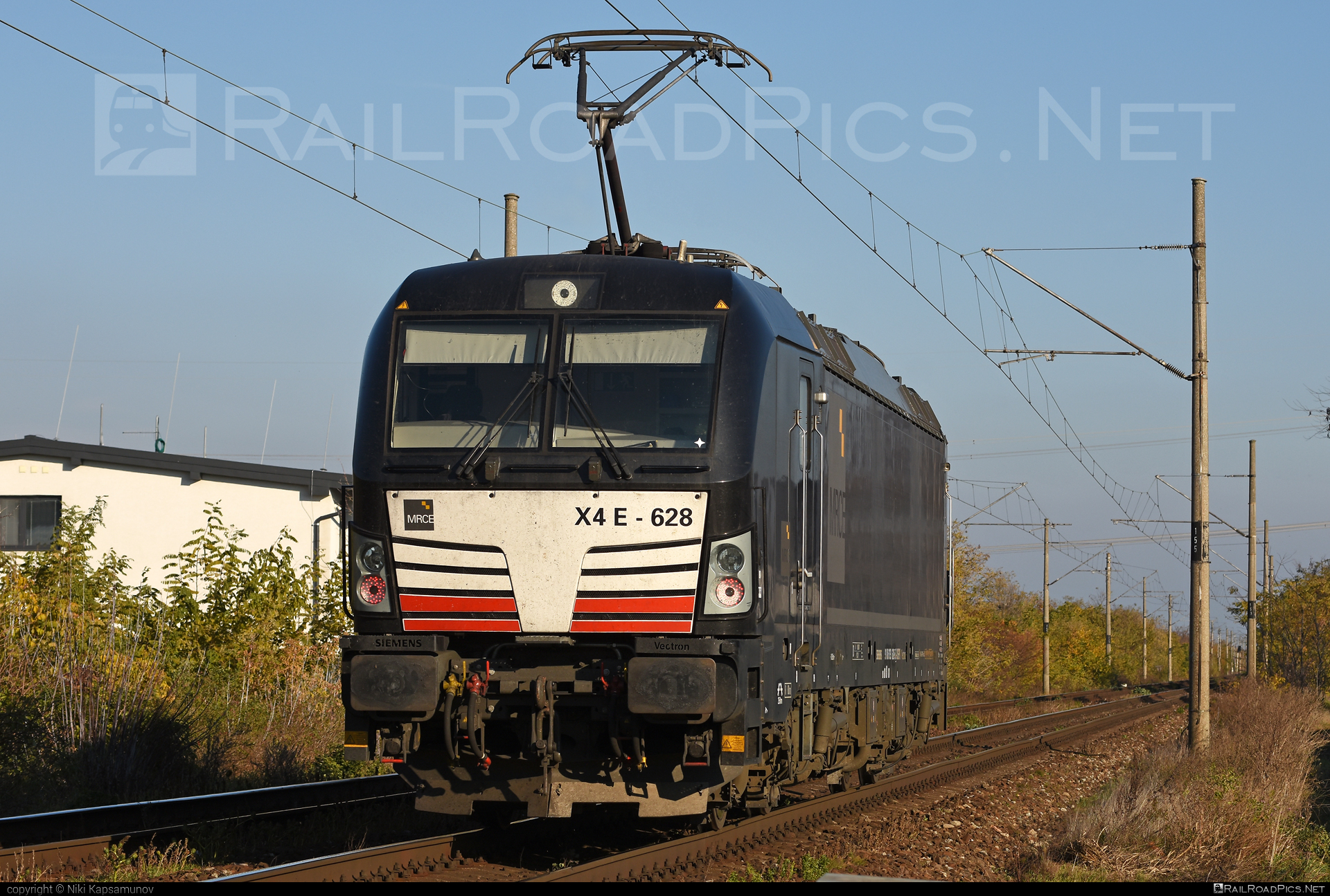 Siemens Vectron MS - 193 628 operated by Retrack Slovakia s. r. o. #dispolok #mitsuirailcapitaleurope #mitsuirailcapitaleuropegmbh #mrce #retrack #retrackslovakia #siemens #siemensVectron #siemensVectronMS #vectron #vectronMS