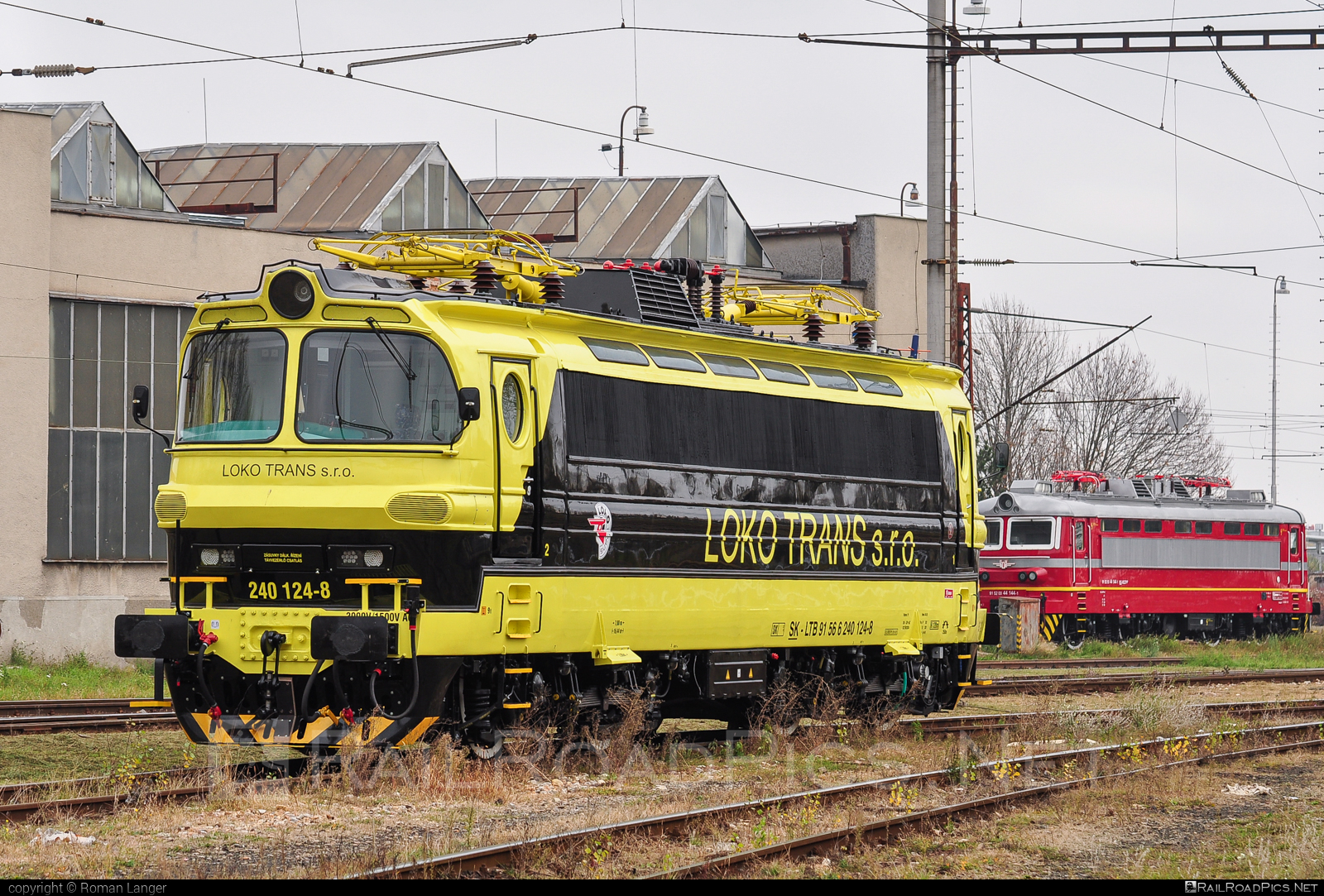 Škoda 47E - 240 124-8 operated by LOKO TRANS s.r.o. #laminatka #locomotive240 #lokotrans #skoda #skoda47e