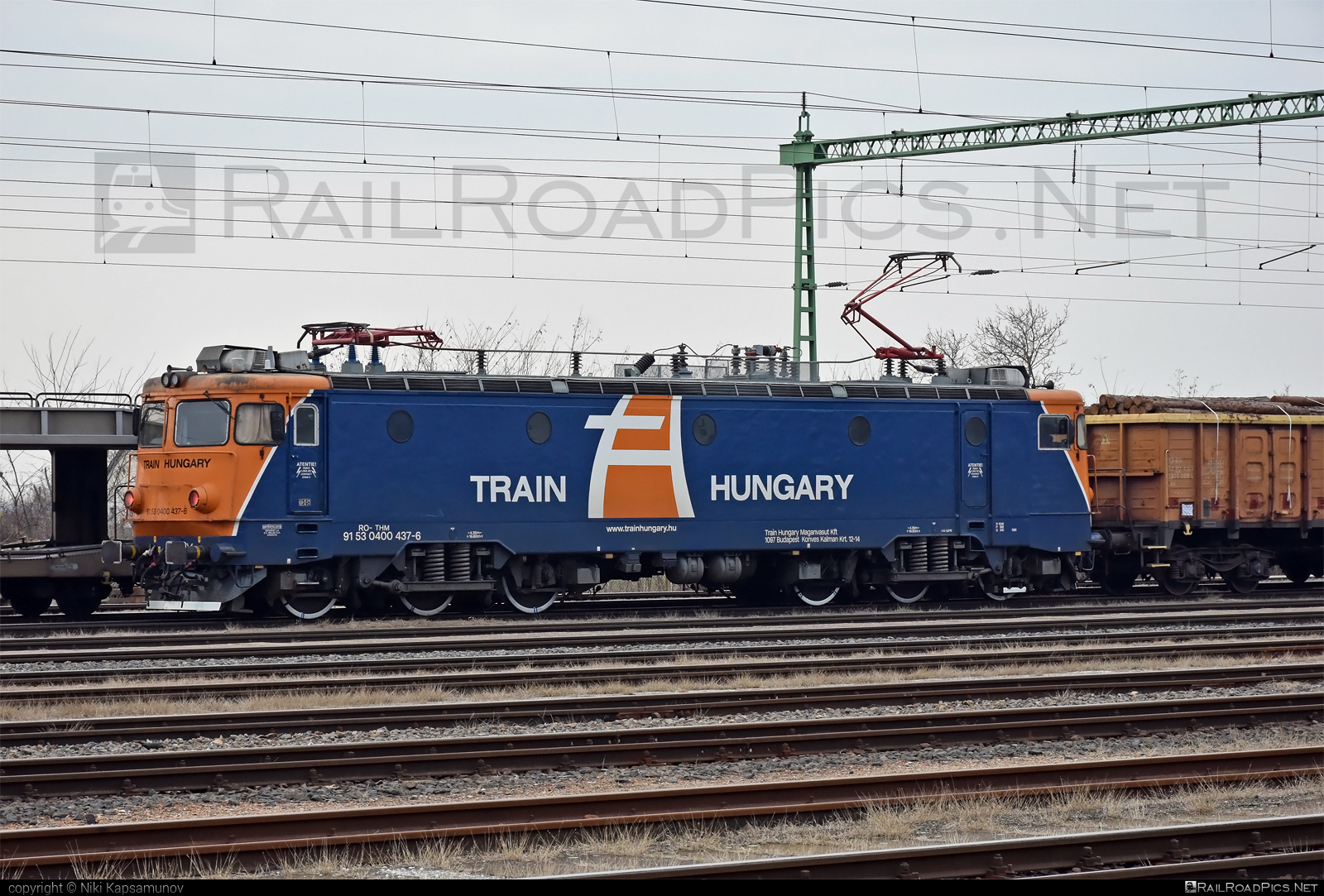Electroputere LE 5100 - 0400 437-6 operated by Train Hungary Magánvasút Kft #TrainHungaryMaganvasut #TrainHungaryMaganvasutKft #electroputere #electroputerecraiova #electroputerele5100 #le5100 #trainhungary