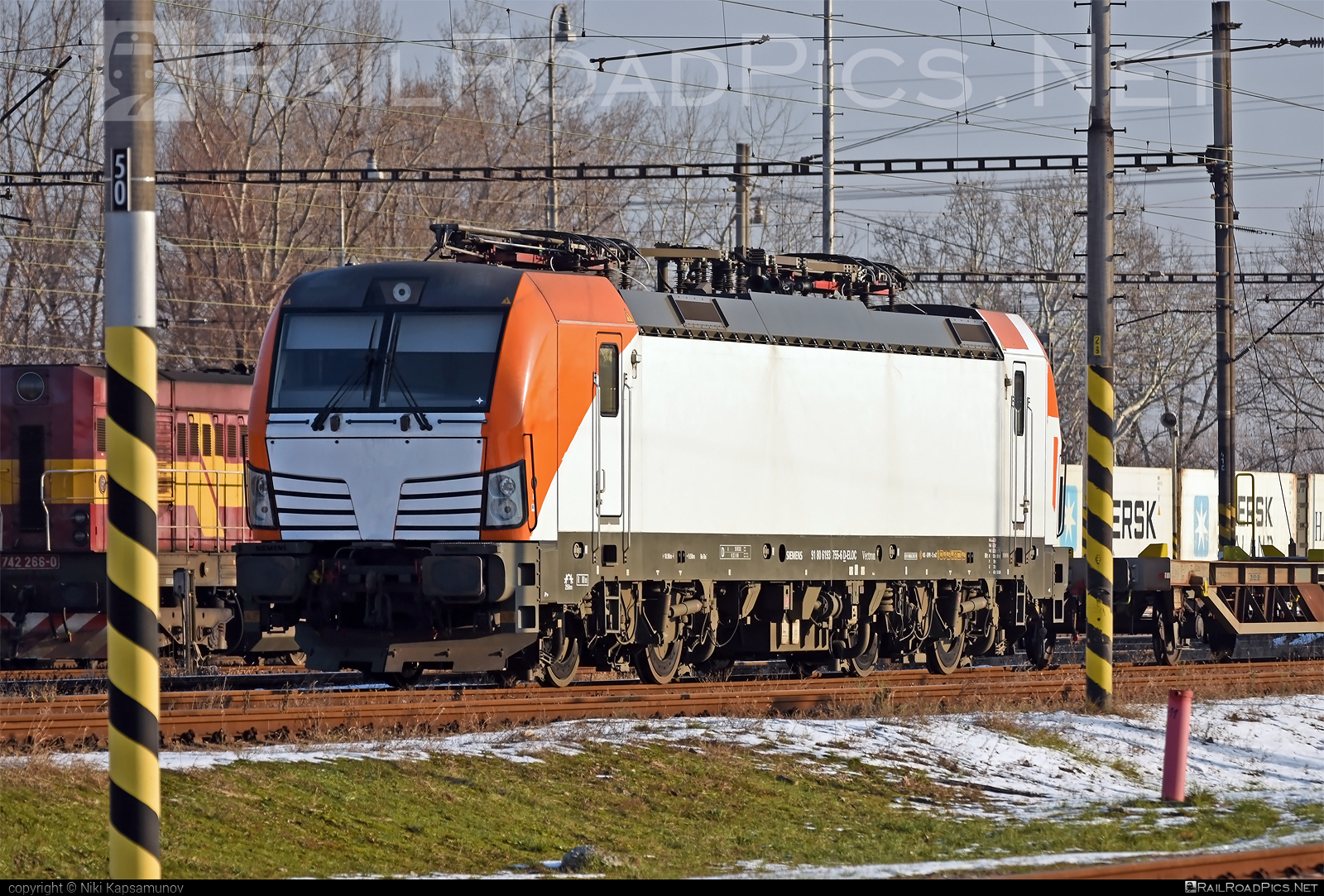 Siemens Vectron MS - 193 755 operated by PKP CARGO INTERNATIONAL a.s. #ell #ellgermany #eloc #europeanlocomotiveleasing #pkpcargo #pkpcargointernational #pkpcargointernationalas #siemens #siemensvectron #siemensvectronms #vectron #vectronms