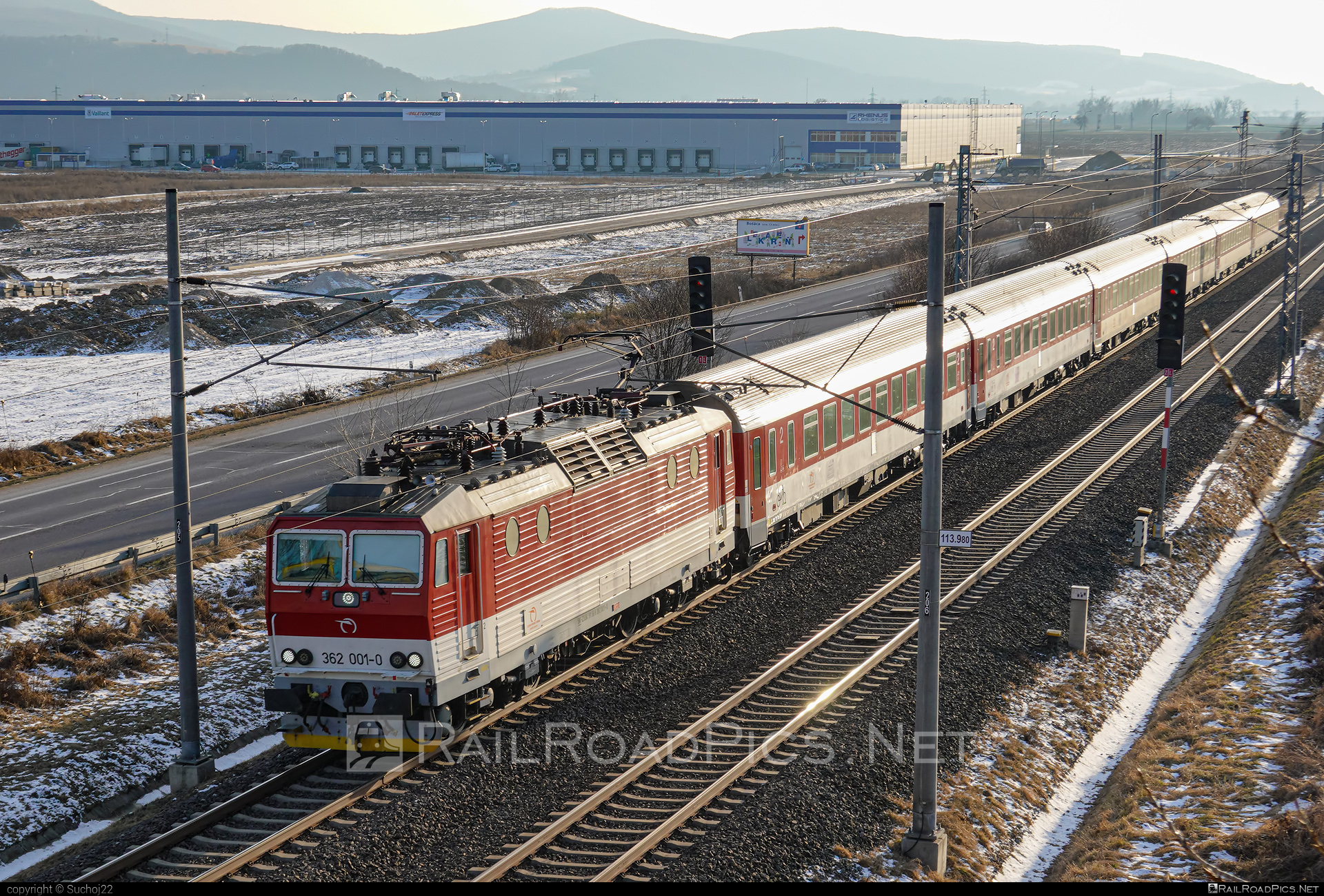 Škoda 69Er - 362 001-0 operated by Železničná Spoločnost' Slovensko, a.s. #ZeleznicnaSpolocnostSlovensko #eso #locomotive362 #rychleeso #skoda #skoda69er #zssk
