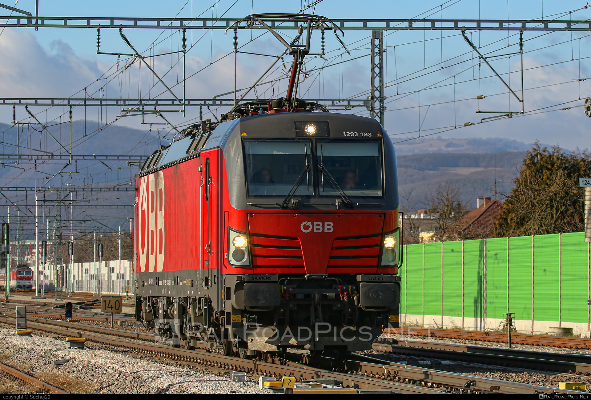 Siemens Vectron MS - 1293 193-9 operated by Rail Cargo Carrier – Slovakia s.r.o. #obb #osterreichischebundesbahnen #siemens #siemensvectron #siemensvectronms #vectron #vectronms #wssk