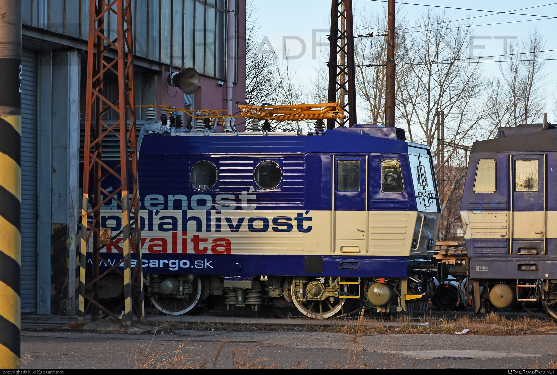 Škoda 69E - 363 096-9 operated by Železničná Spoločnost' Cargo Slovakia a.s. #ZeleznicnaSpolocnostCargoSlovakia #es4991 #eso #locomotive363 #skoda #skoda69e #zsskcargo