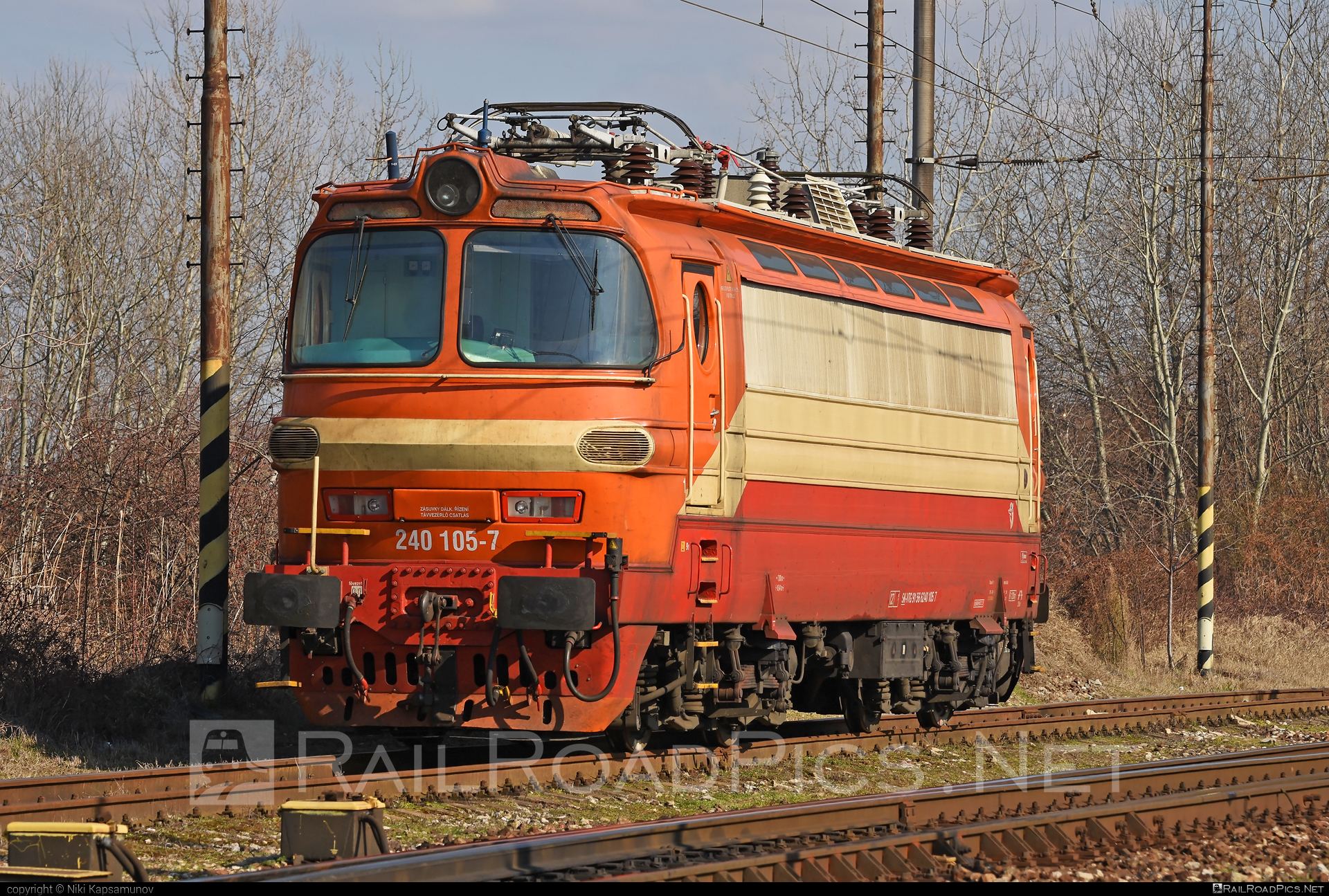 Škoda 47E - 240 105-7 operated by Retrack Slovakia s. r. o. #laminatka #locomotive240 #retrack #retrackslovakia #skoda #skoda47e