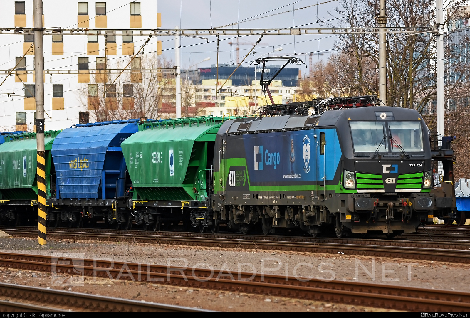 Siemens Vectron MS - 193 724 operated by ČD Cargo, a.s. #cdcargo #ell #ellgermany #eloc #europeanlocomotiveleasing #hopperwagon #siemens #siemensVectron #siemensVectronMS #vectron #vectronMS