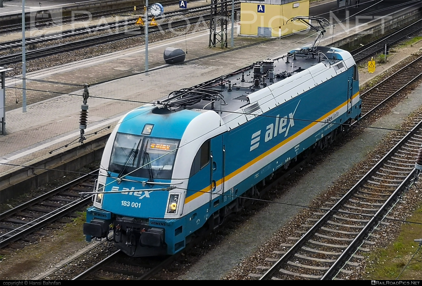 Siemens ES 64 U4 - 183 001 operated by Die Länderbahn GmbH DLB #alex #dielanderbahn #es64 #es64u4 #eurosprinter #siemens #siemensEs64 #siemensEs64u4 #siemenstaurus #taurus #tauruslocomotive #vogtlandbahn #vogtlandbahngmbh