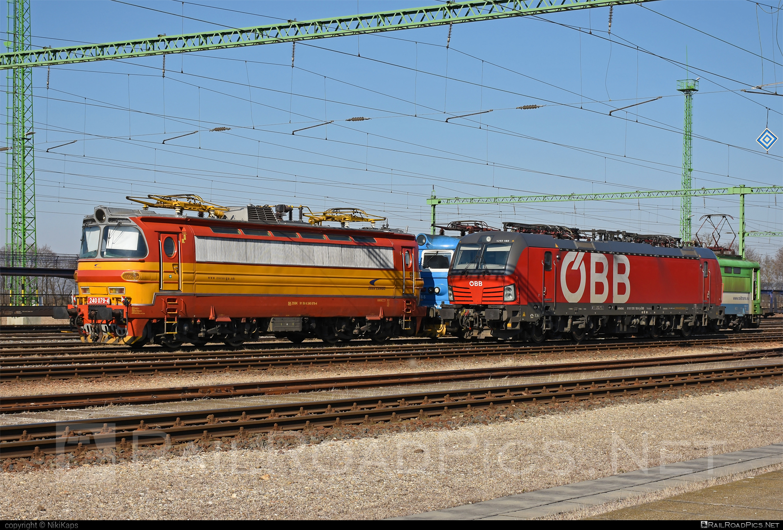Škoda 47E - 240 079-4 operated by Železničná Spoločnost' Cargo Slovakia a.s. #ZeleznicnaSpolocnostCargoSlovakia #ZeleznicnaSpolocnostSlovensko #laminatka #locomotive240 #skoda #skoda47e #zssk #zsskcargo