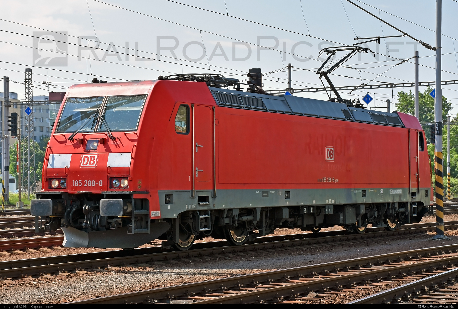 Bombardier TRAXX F140 AC2 - 185 288-8 operated by DB Cargo AG #bombardier #bombardiertraxx #db #dbcargo #dbcargoag #traxx #traxxf140 #traxxf140ac #traxxf140ac2