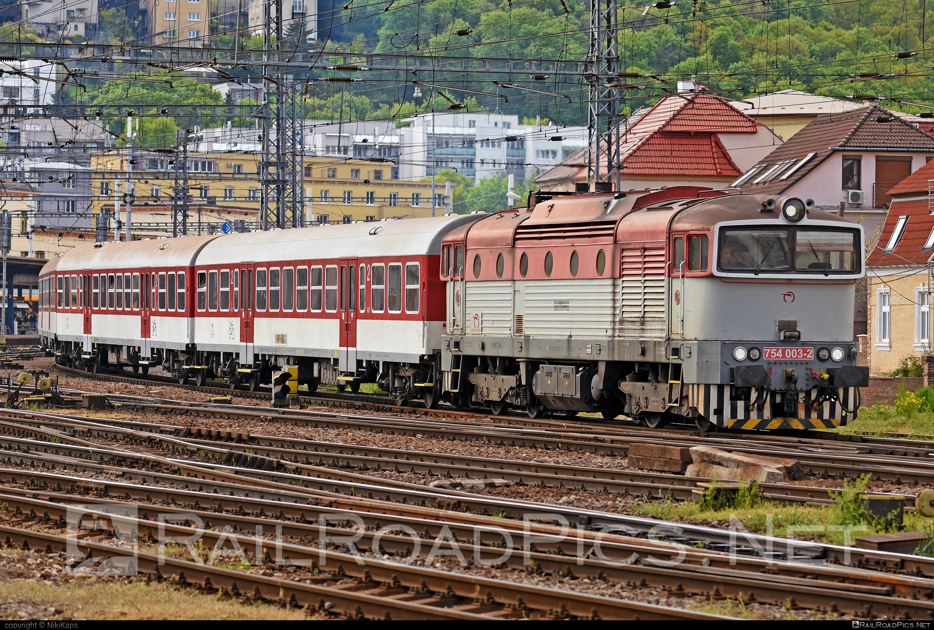ČKD T 478.4 (754) - 754 003-2 operated by Železničná Spoločnost' Slovensko, a.s. #ZeleznicnaSpolocnostSlovensko #brejlovec #ckd #ckd4784 #ckd754 #ckdt4784 #lokomotiva754 #okuliarnik #zssk