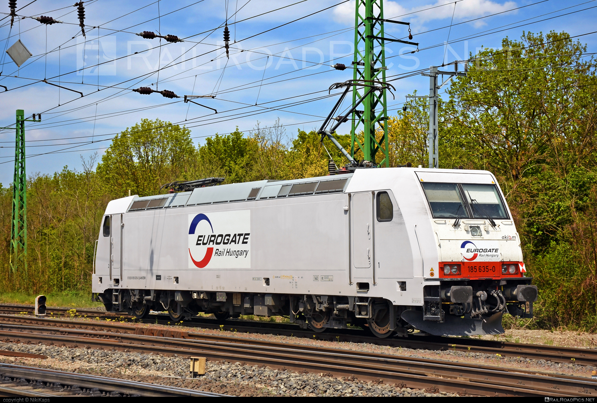 Bombardier TRAXX F140 AC2 - 185 635-0 operated by Eurogate Rail Hungary #EurogateRailHungary #akiem #akiemsas #bombardier #bombardiertraxx #eurogate #traxx #traxxf140 #traxxf140ac #traxxf140ac2