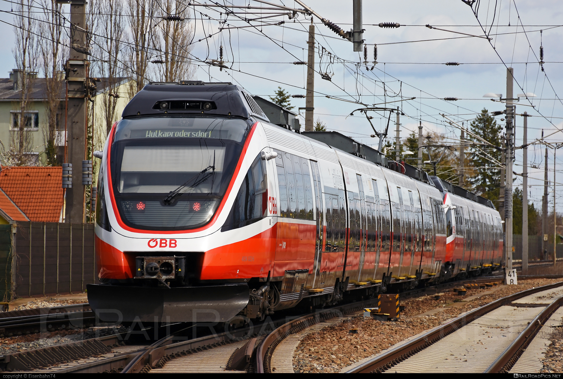 Bombardier Talent - 4124 022-6 operated by Österreichische Bundesbahnen #bombardier #bombardiertalent #cityjet #obb #obbcityjet #osterreichischebundesbahnen