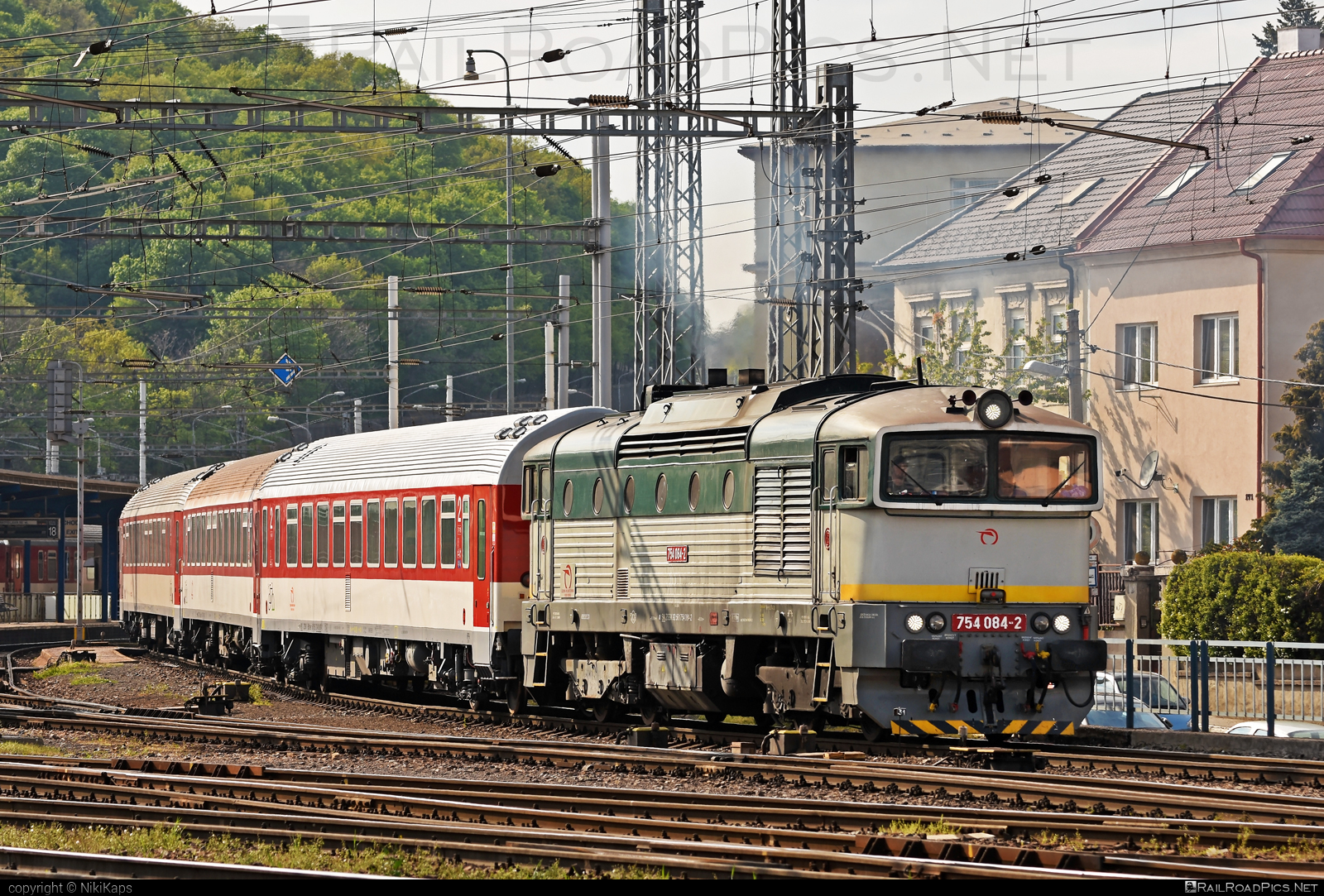 ČKD T 478.4 (754) - 754 084-2 operated by Železničná Spoločnost' Slovensko, a.s. #ZeleznicnaSpolocnostSlovensko #brejlovec #ckd #ckd4784 #ckd754 #ckdt4784 #lokomotiva754 #okuliarnik #zssk