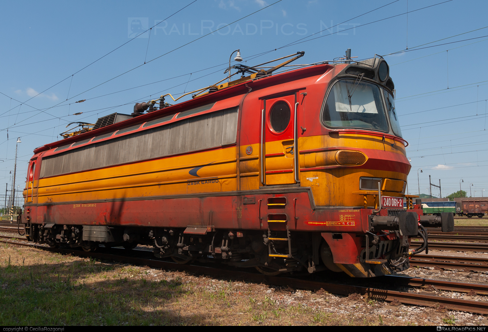 Škoda 47E - 240 061-2 operated by Železničná Spoločnost' Cargo Slovakia a.s. #ZeleznicnaSpolocnostCargoSlovakia #laminatka #locomotive240 #skoda #skoda47e #zsskcargo