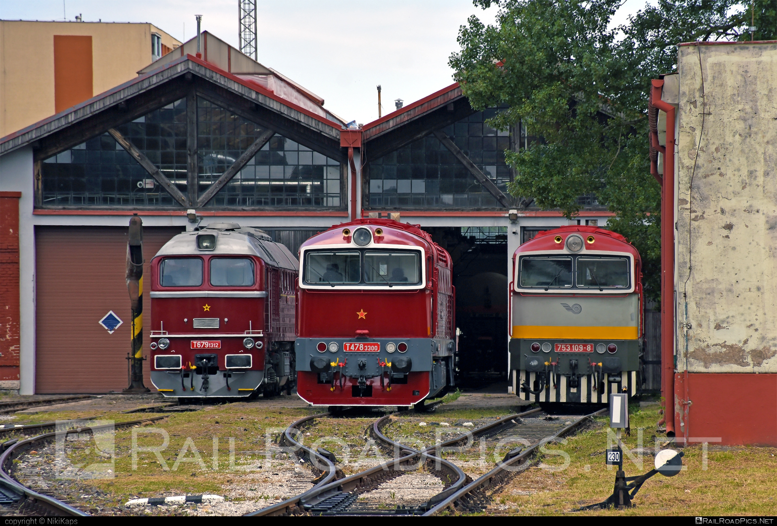 ČKD T 478.3 (753) - T478.3300 operated by Klub železničných historických vozidiel Poprad #brejlovec #ckd #ckdclass753 #ckdt4783 #csd #locomotive753 #okuliarnik
