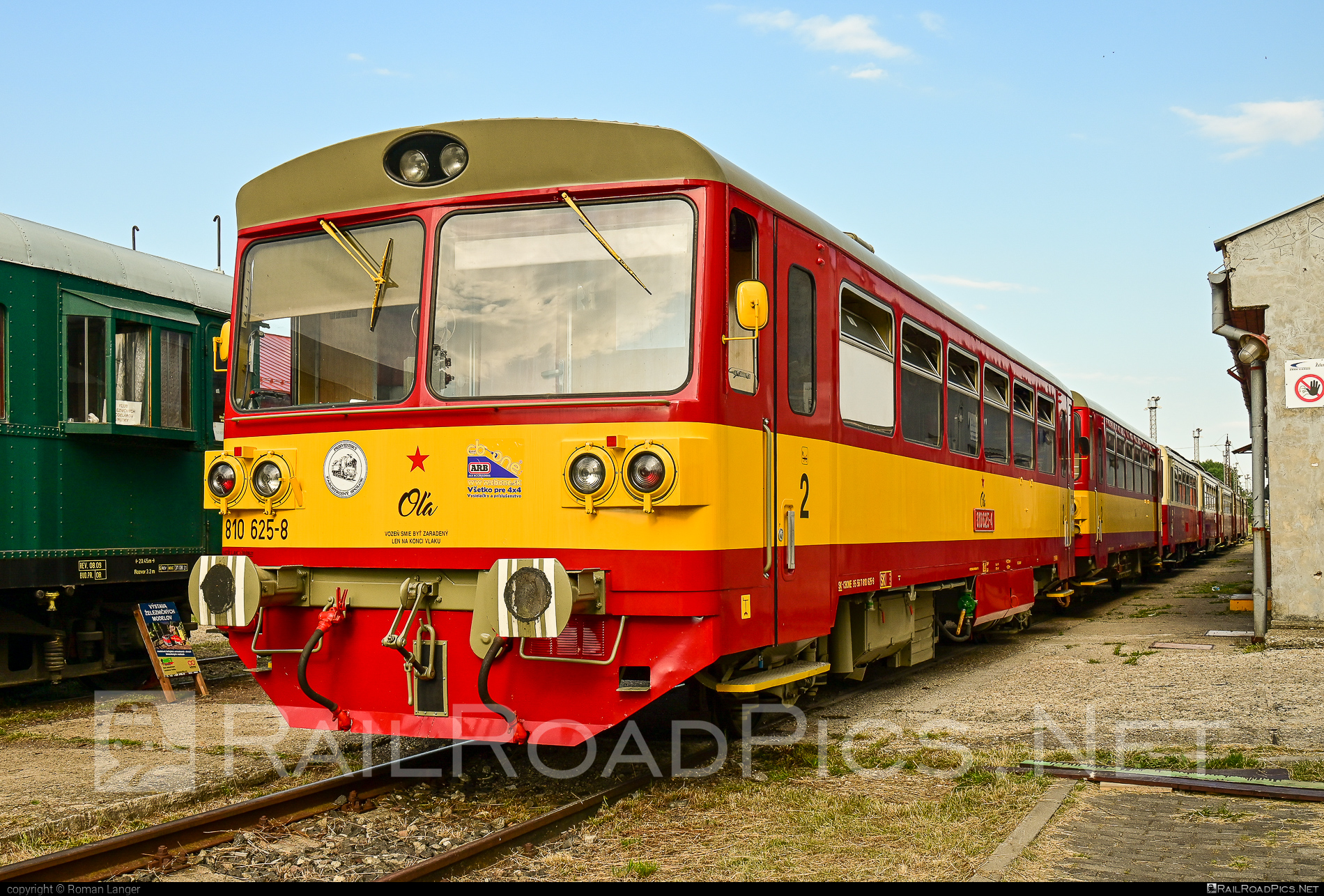 Vagónka Studénka Class M 152.0 (810) - 810 625-8 operated by Prievidzský parostrojný spolok,o.z. #cbone #cd810 #csd #m152 #m1520 #vagonkaStudenka #vagonkaStudenka810 #vagonkaStudenkaM1520 #zssk810