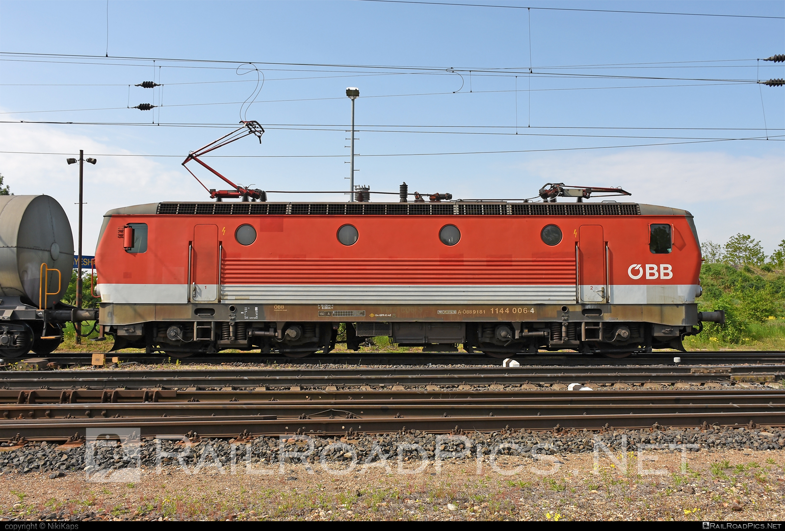 SGP 1144 - 1144 006 operated by Rail Cargo Austria AG #obb #obb1144 #obbClass1144 #osterreichischebundesbahnen #rcw #sgp #sgp1144 #simmeringgrazpauker