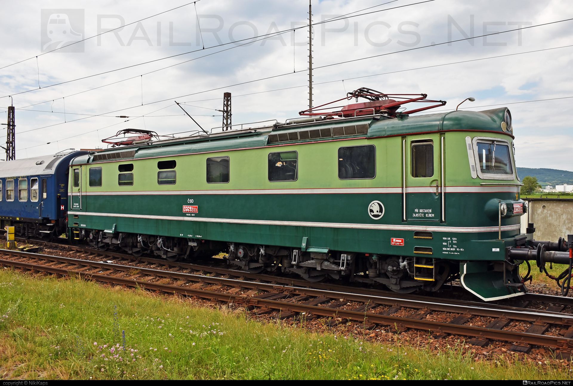 Škoda 59E - E669.2133 operated by Spolok Výhrevne Vrútky, občianske združenie #cecilka #csd #csde6692 #locomotivee6692 #skoda #skoda59e #svvr #zelezniceslovenskejrepubliky #zsr