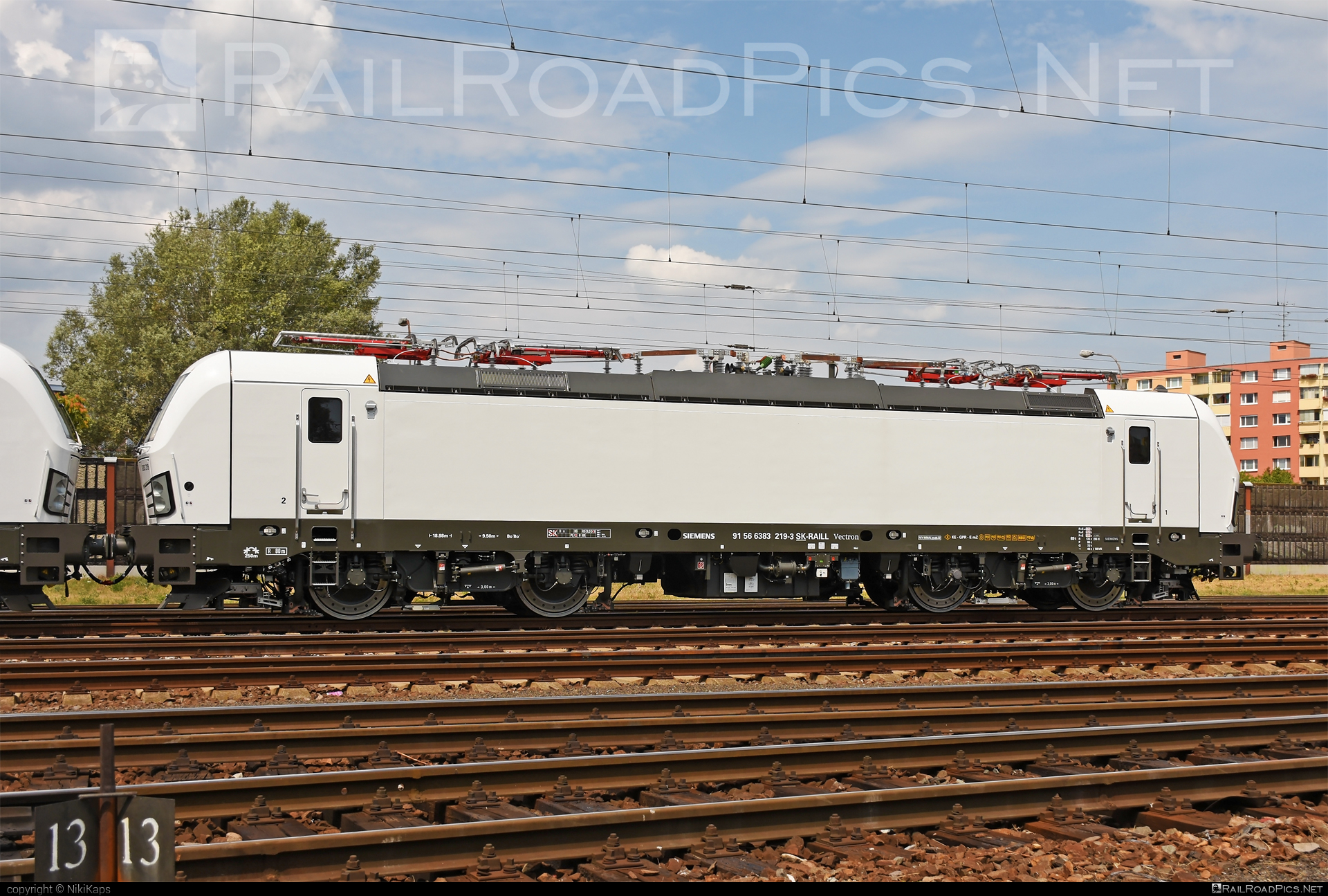 Siemens Vectron MS - 6383 219 operated by LOKORAIL, a.s. #RollingStockLease #RollingStockLeaseSro #budamar #lokorail #lrl #raill #siemens #siemensVectron #siemensVectronMS #vectron #vectronMS