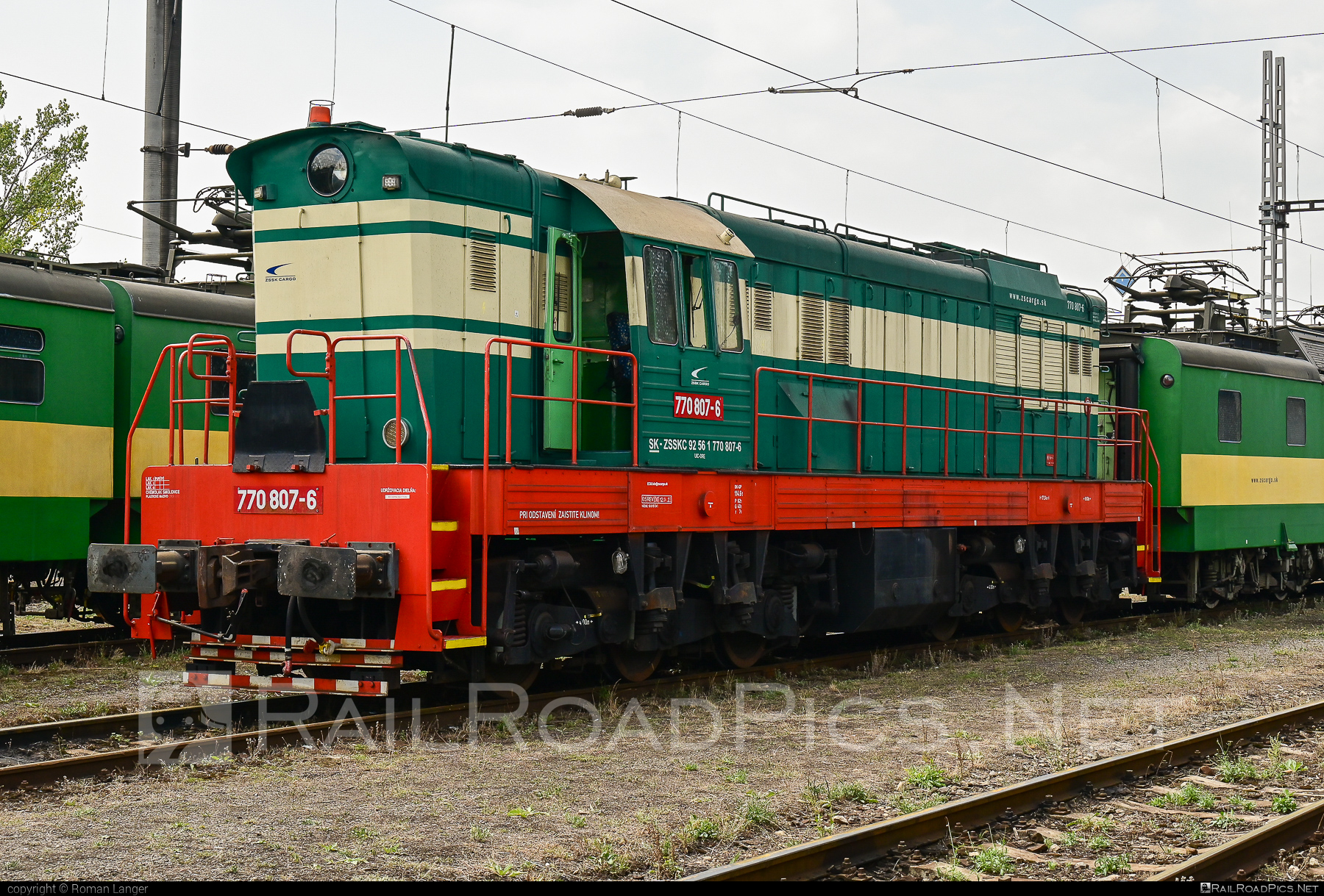 ČKD T 669.5 (770.8) - 770 807-6 operated by Železničná Spoločnost' Cargo Slovakia a.s. #ZeleznicnaSpolocnostCargoSlovakia #ckd #ckd6695 #ckd7708 #ckdt6695 #cmeliak #zsskcargo