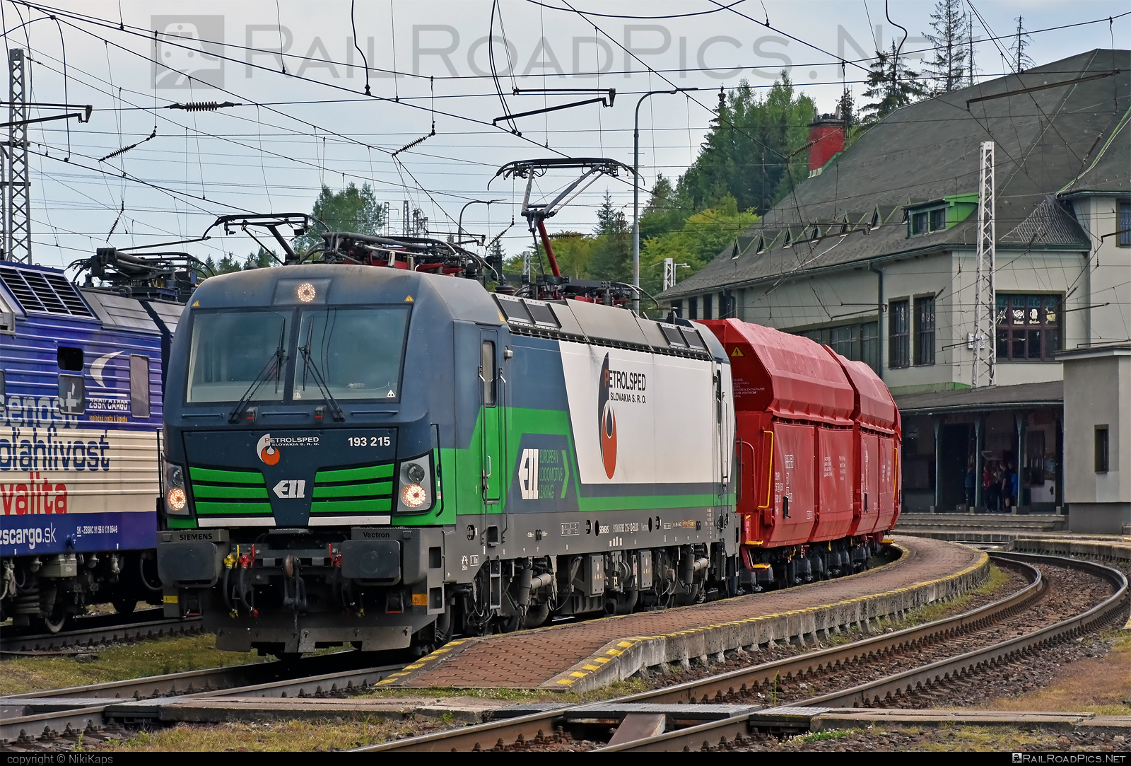 Siemens Vectron MS - 193 215 operated by PETROLSPED Slovakia s.r.o. #ell #ellgermany #eloc #europeanlocomotiveleasing #hopperwagon #petrolsped #petrolspedSlovakia #petrolspedSlovakiaSro #railLog #railLogSro #siemens #siemensVectron #siemensVectronMS #vectron #vectronMS