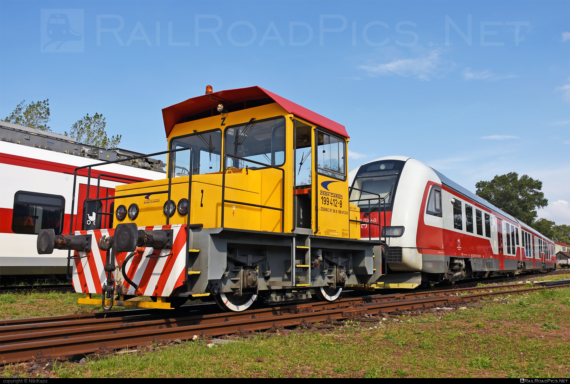 RD Vrútky Class 199.4 - 199 412-8 operated by Železničná Spoločnost' Cargo Slovakia a.s. #ZeleznicnaSpolocnostCargoSlovakia #locomotive1994 #rdvrutky #zsskcargo